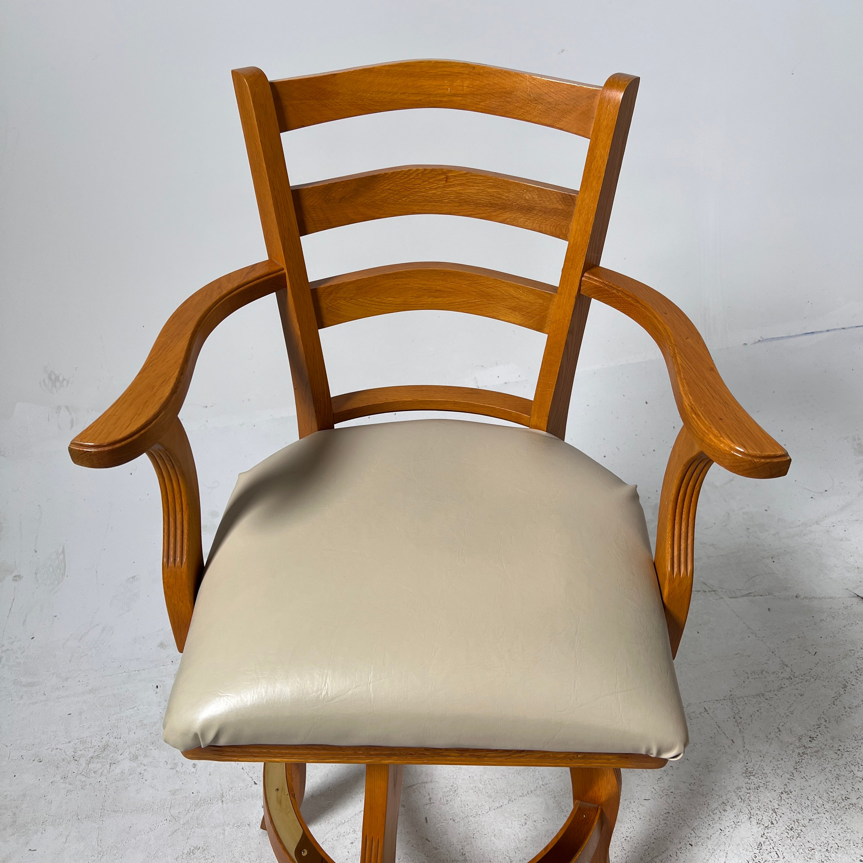 Mid Century Modern Barstools. 2 counter Stools. Delivery available