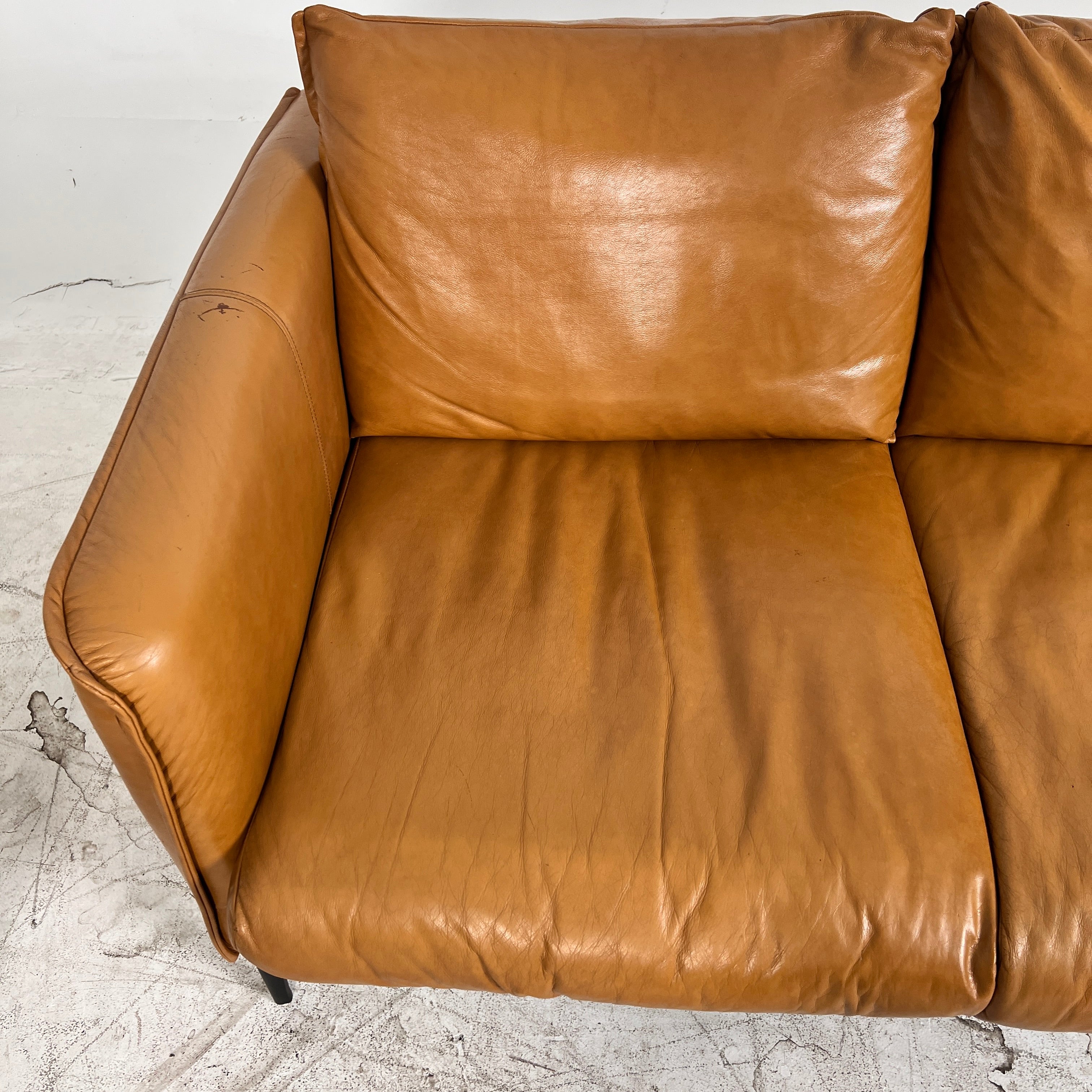 Mercana leather Sofa set. Cognac leather 3+2 couch set. Delivery available