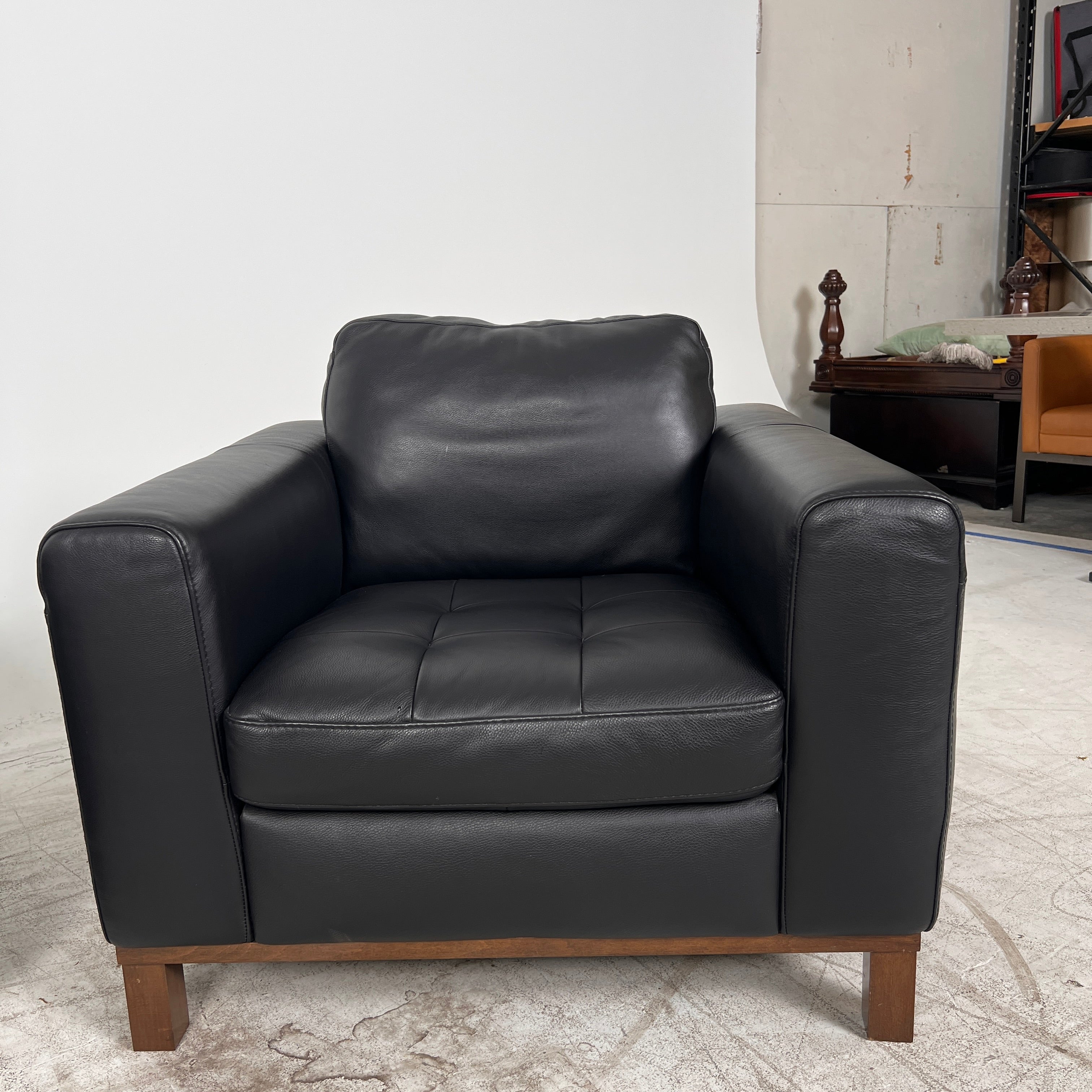 Natuzzi Editions leather Sofa Set. 3+1 Italian couch set. Delivery available