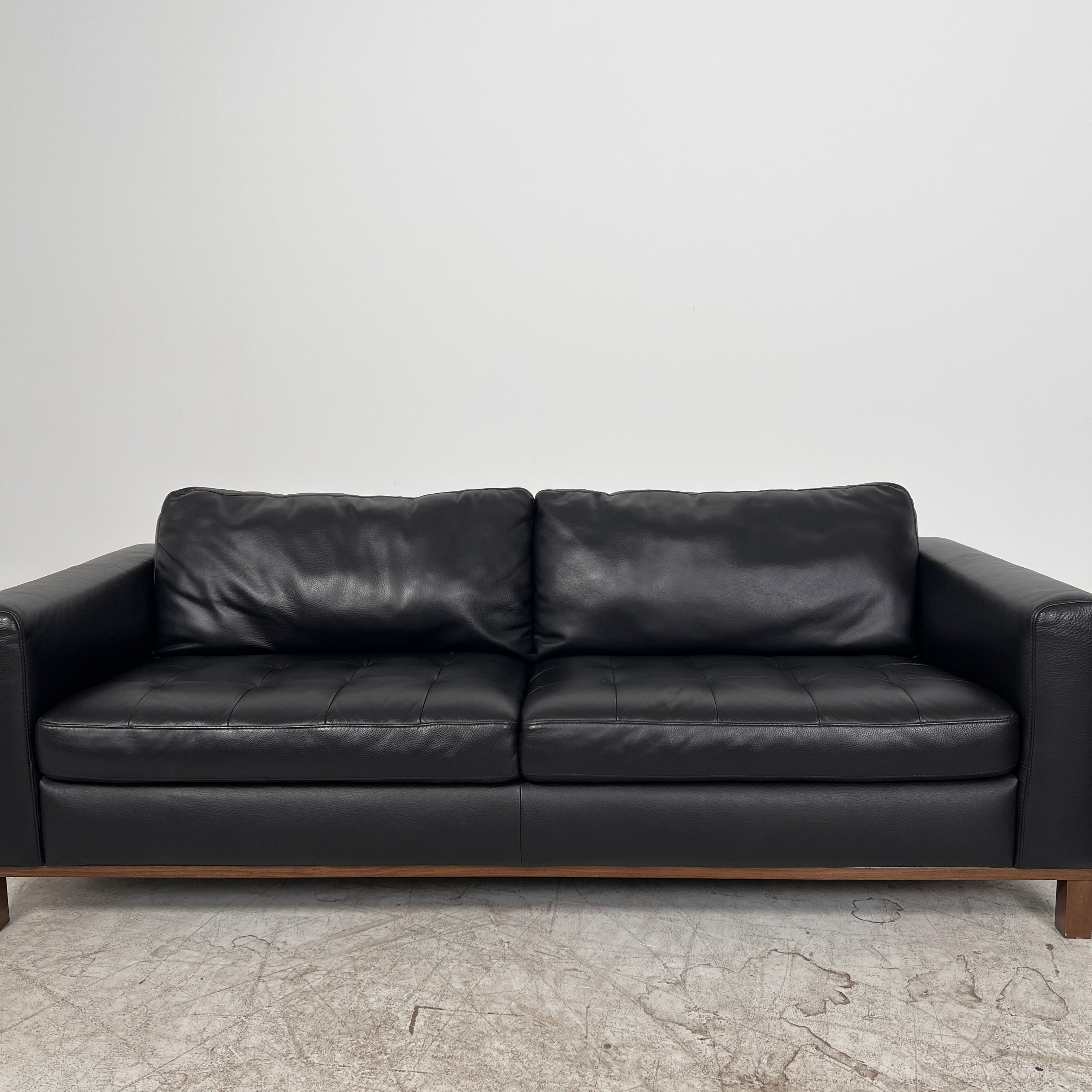 Natuzzi Editions leather Sofa Set. 3+1 Italian couch set. Delivery available
