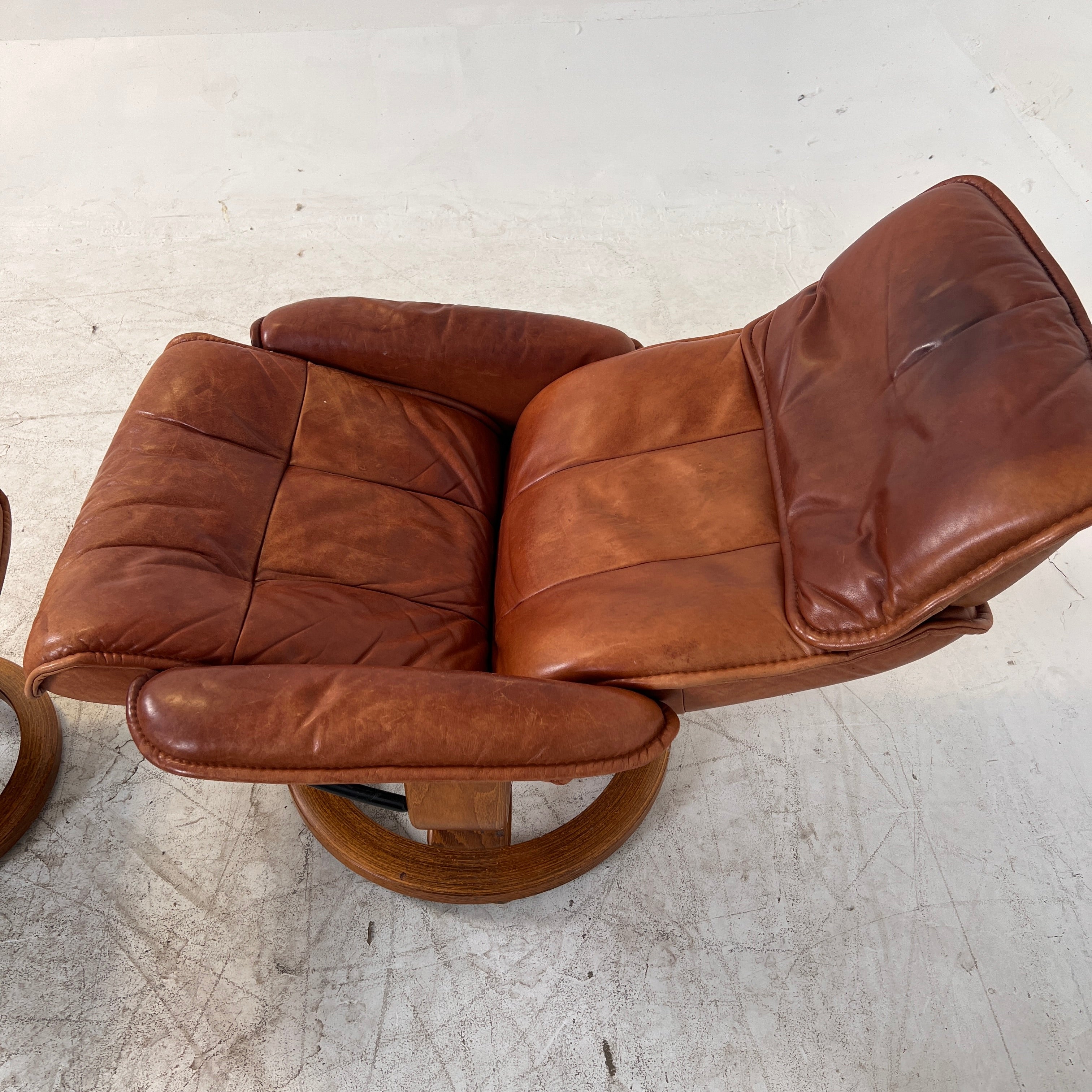 Ekornes Stressless Recliner + ottoman. MCM chair. delivery available