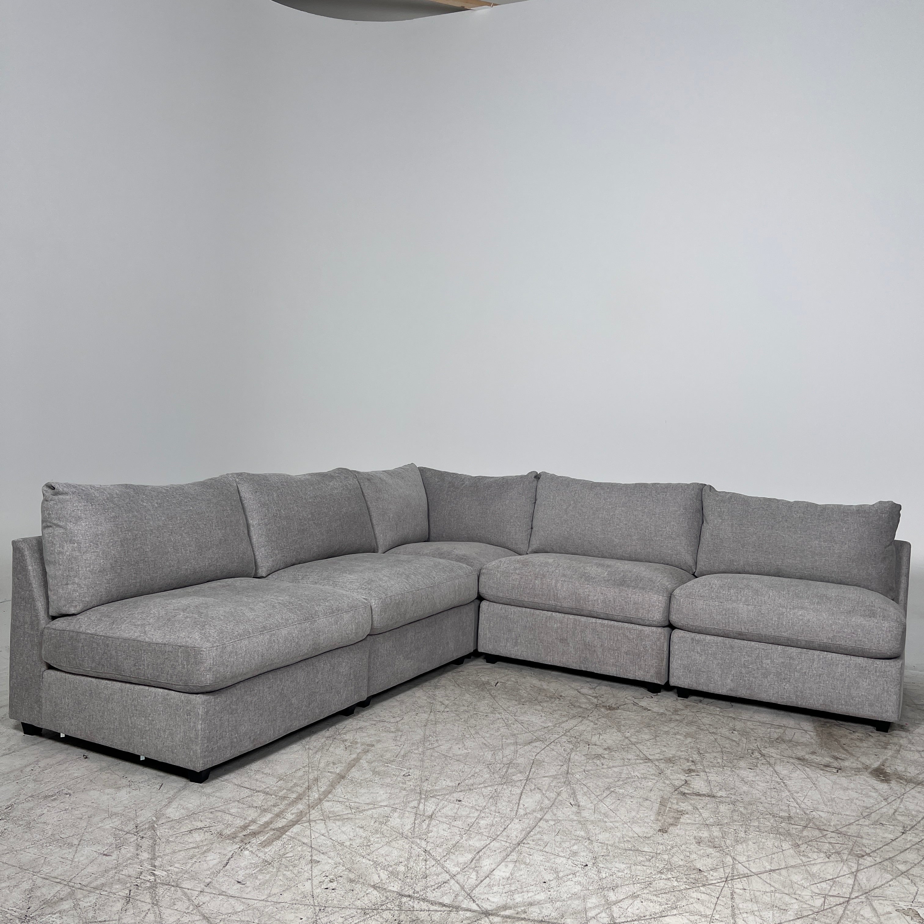 Scott Living Evolve 5 piece modular sectional. L shaped sofa couch. Delivery available