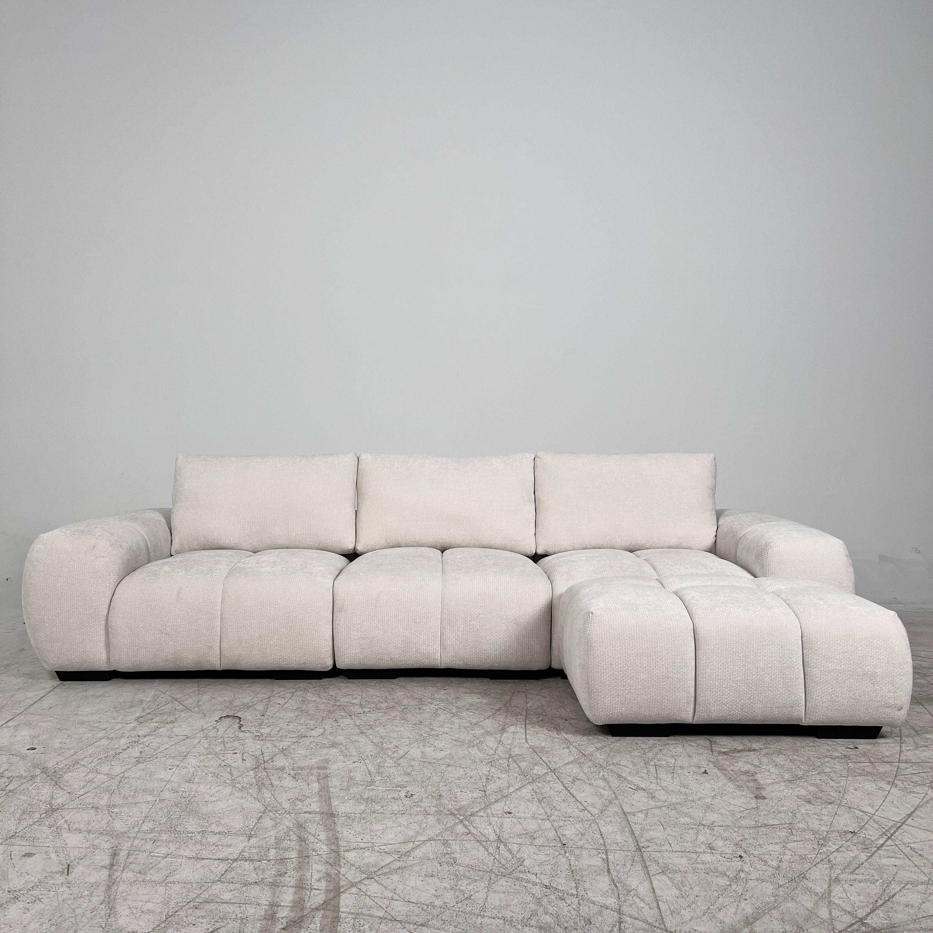 Brand New Casabella Sophia Modular Sectional. L shaped sofa couch. Delivery availabe