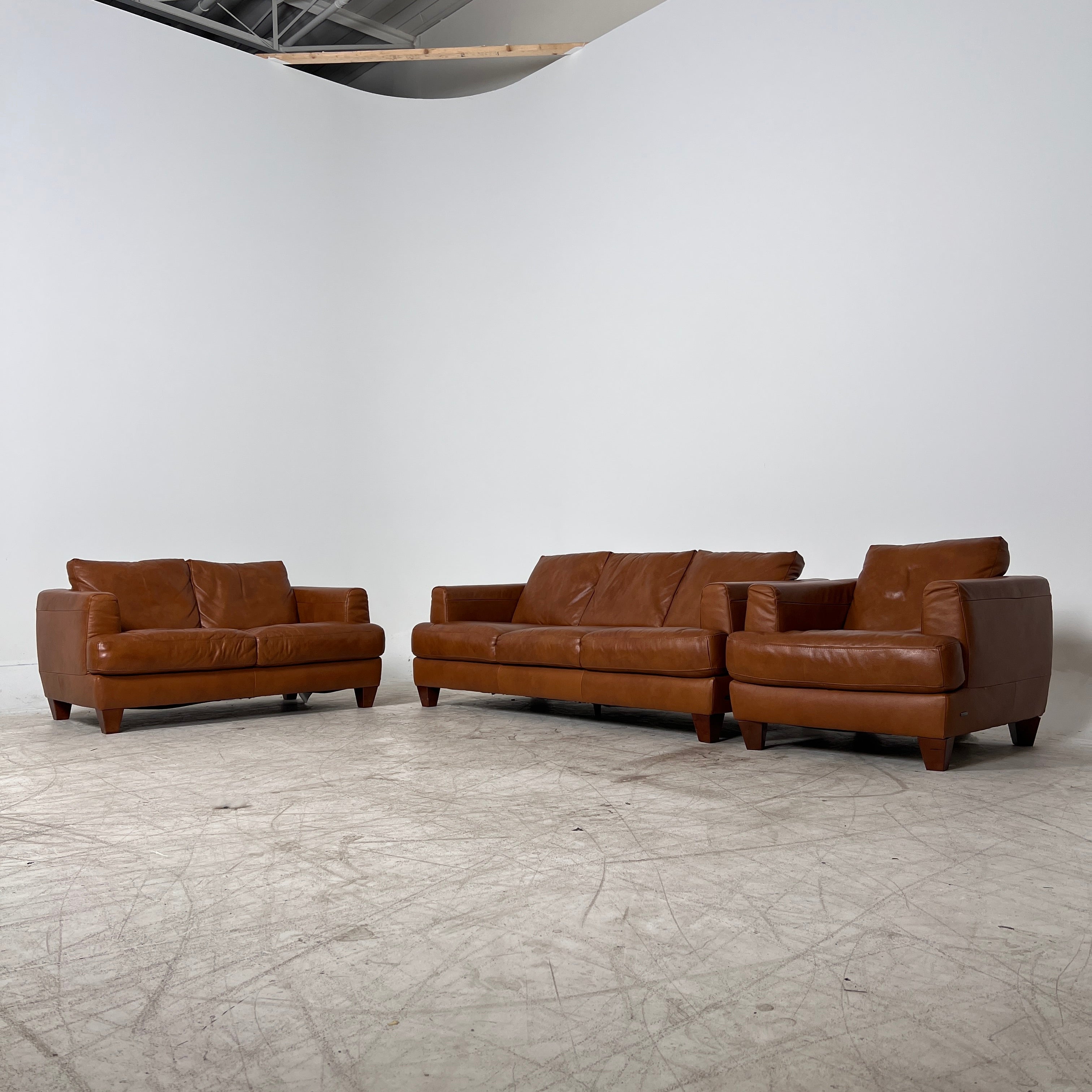 Natuzzi Editions leather Sofa set. 3+2+1 leather couch set. Delivery available
