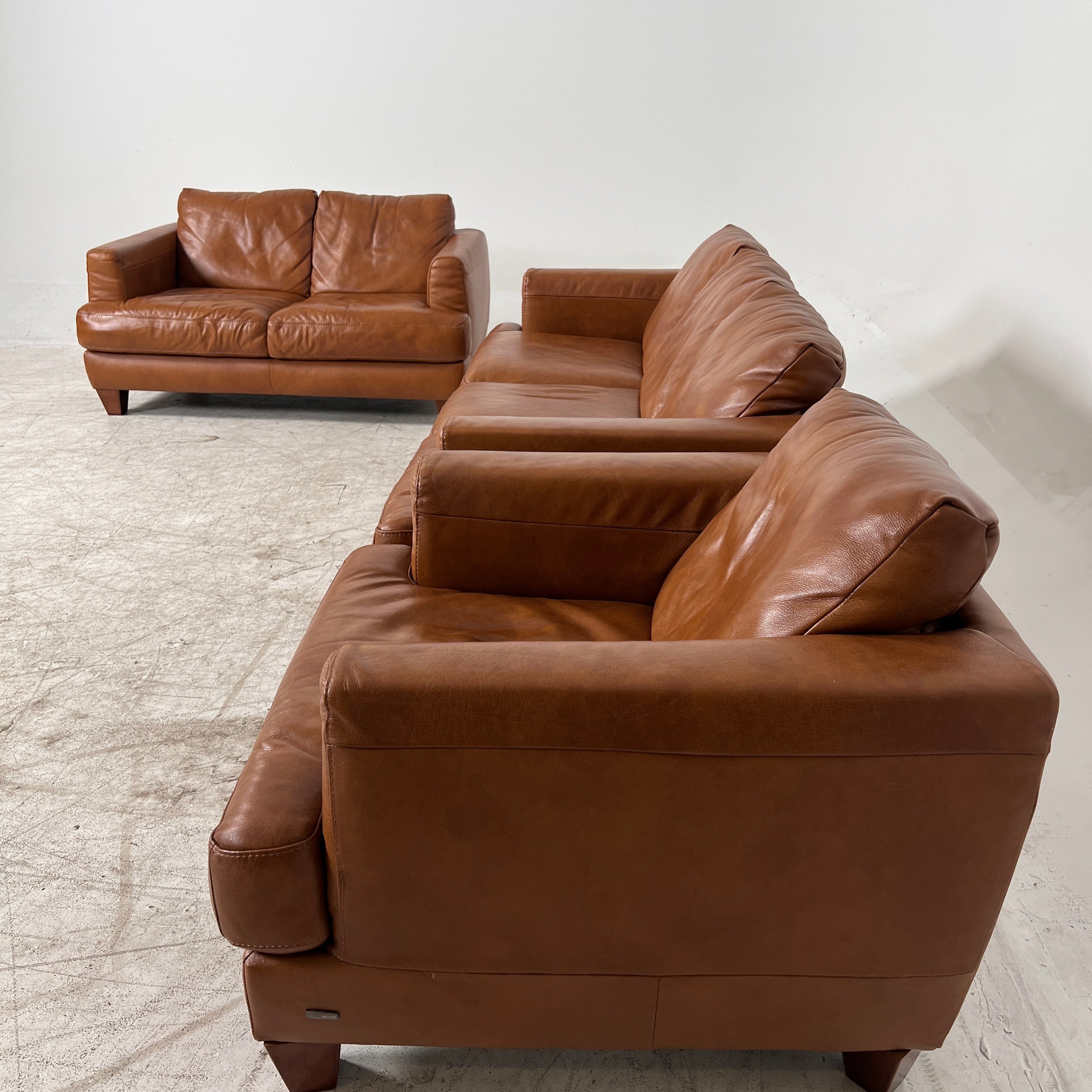 Natuzzi Editions leather Sofa set. 3+2+1 leather couch set. Delivery available