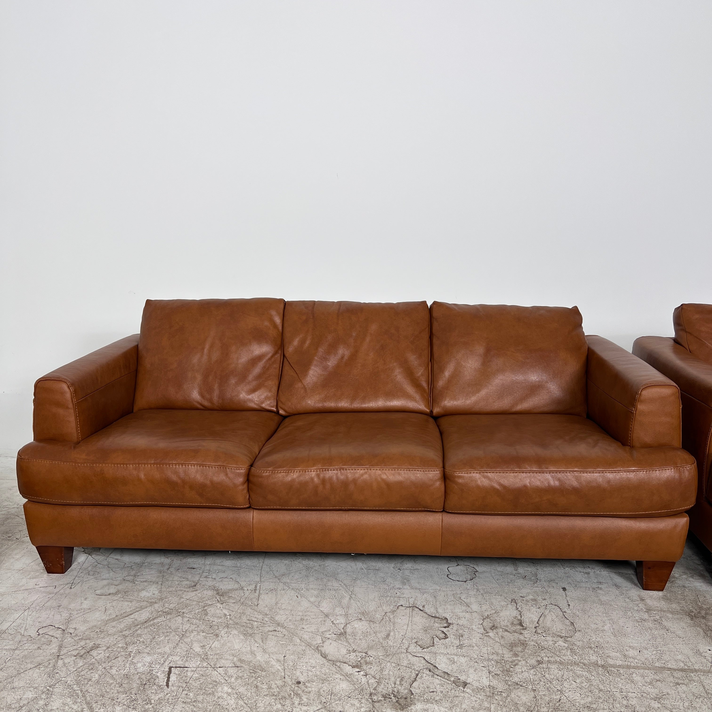 Natuzzi Editions leather Sofa set. 3+2+1 leather couch set. Delivery available