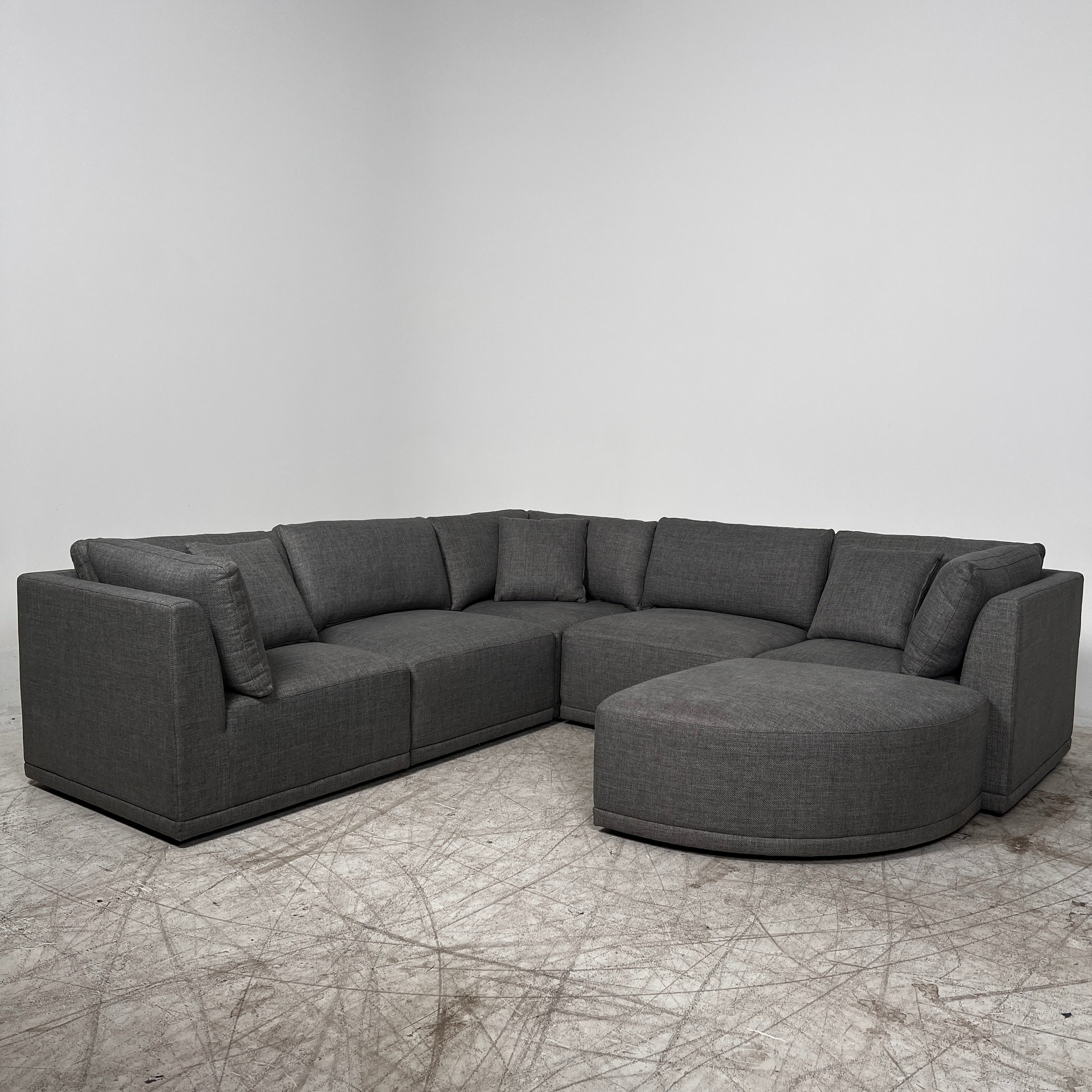 Thomasville 6 piece modular sofa set. Corner L shaped sofa couch. Delivery available