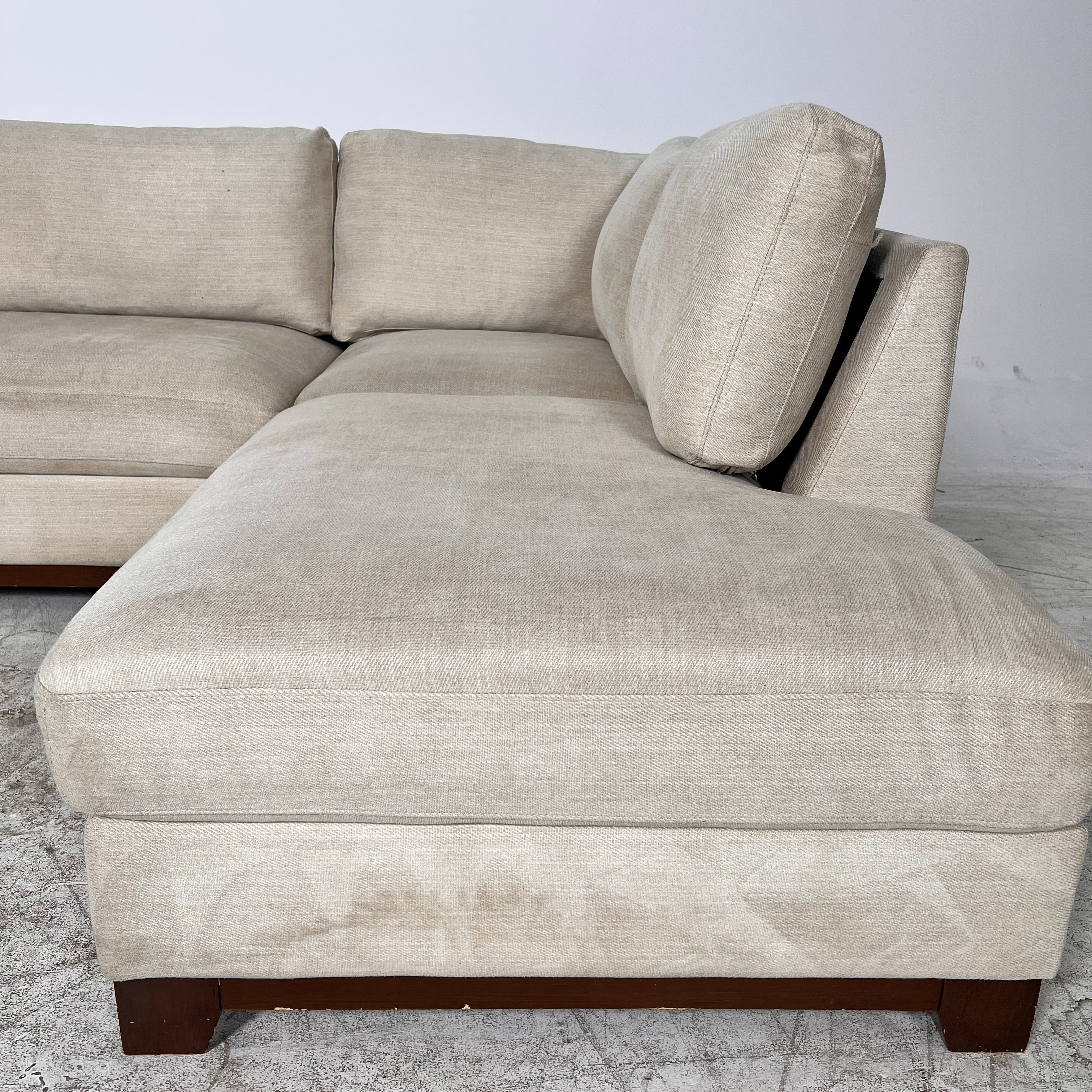 Thomasville Sectional + matching ottoman. L shaped sofa couch. Delivery available