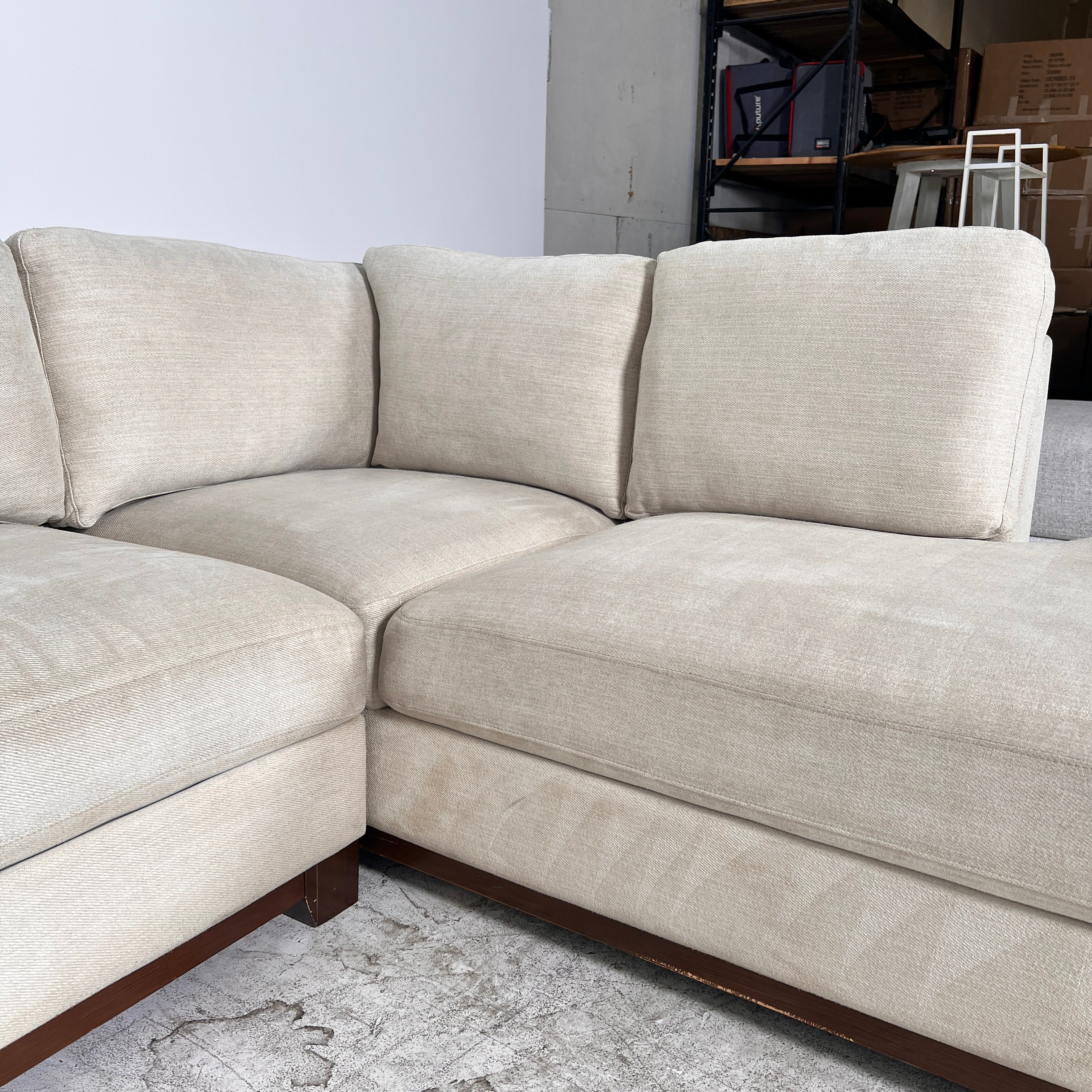 Thomasville Sectional + matching ottoman. L shaped sofa couch. Delivery available