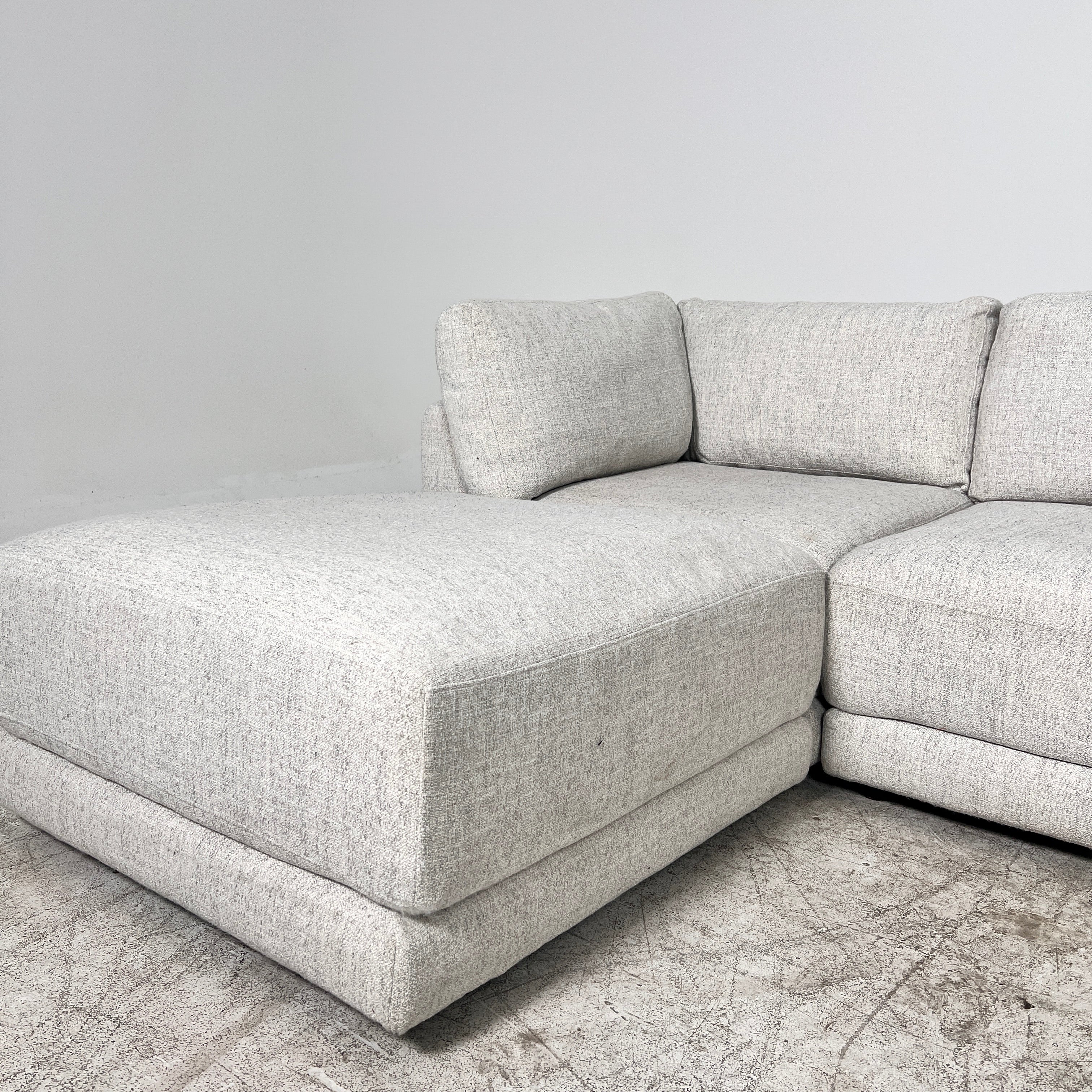 4 piece Thomasville Sectional. L shaped sofa couch. Delivery available