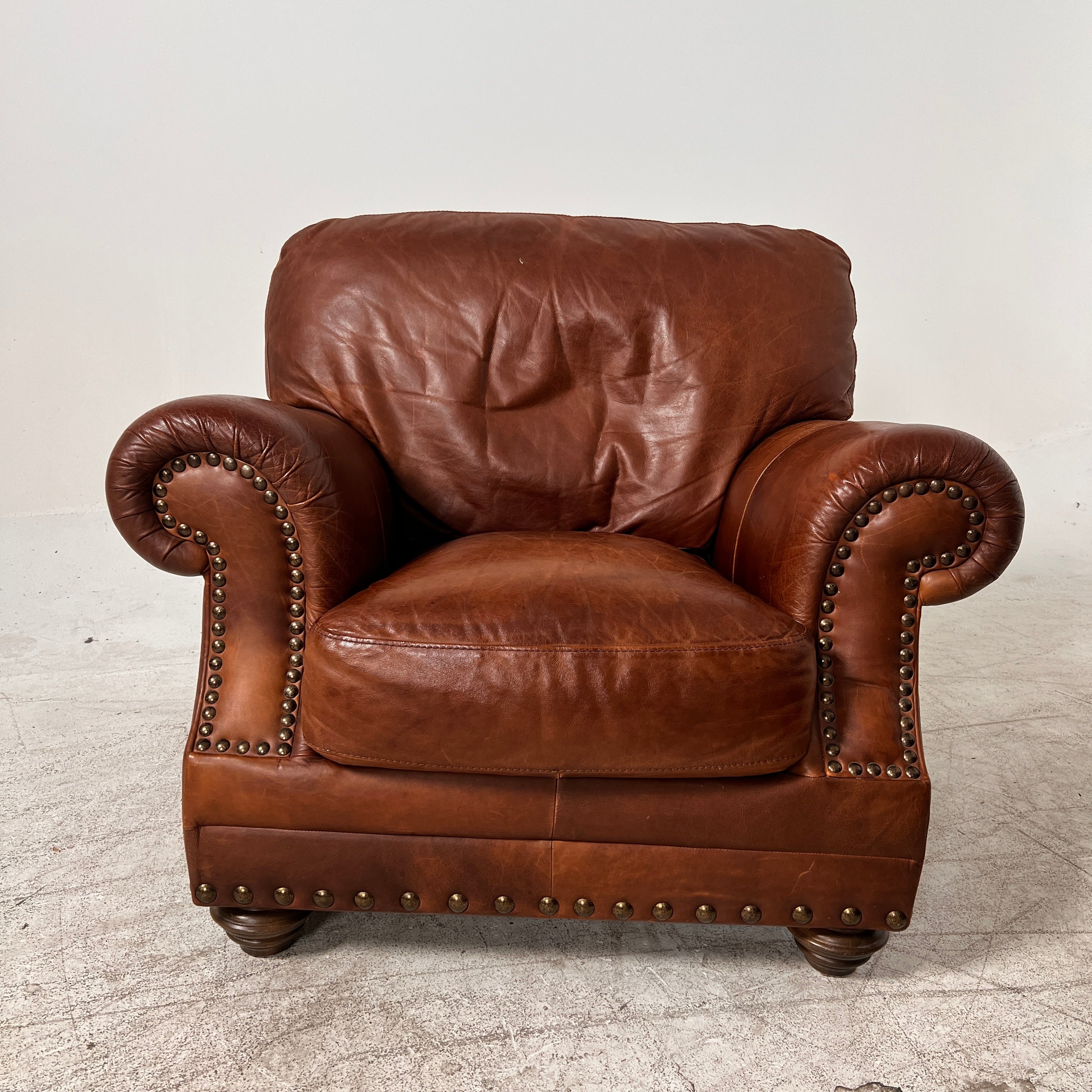 Distressed leather sofa set. 3+1 Leather couch set. delivery available