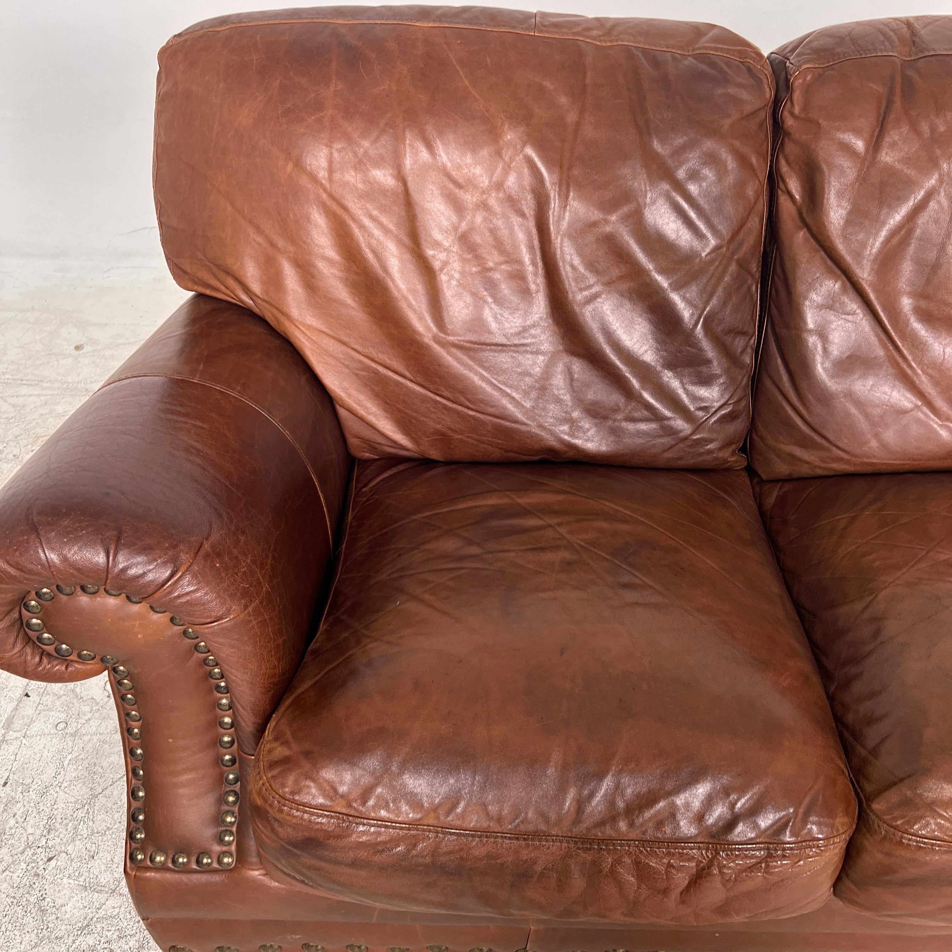 Distressed leather sofa set. 3+1 Leather couch set. delivery available