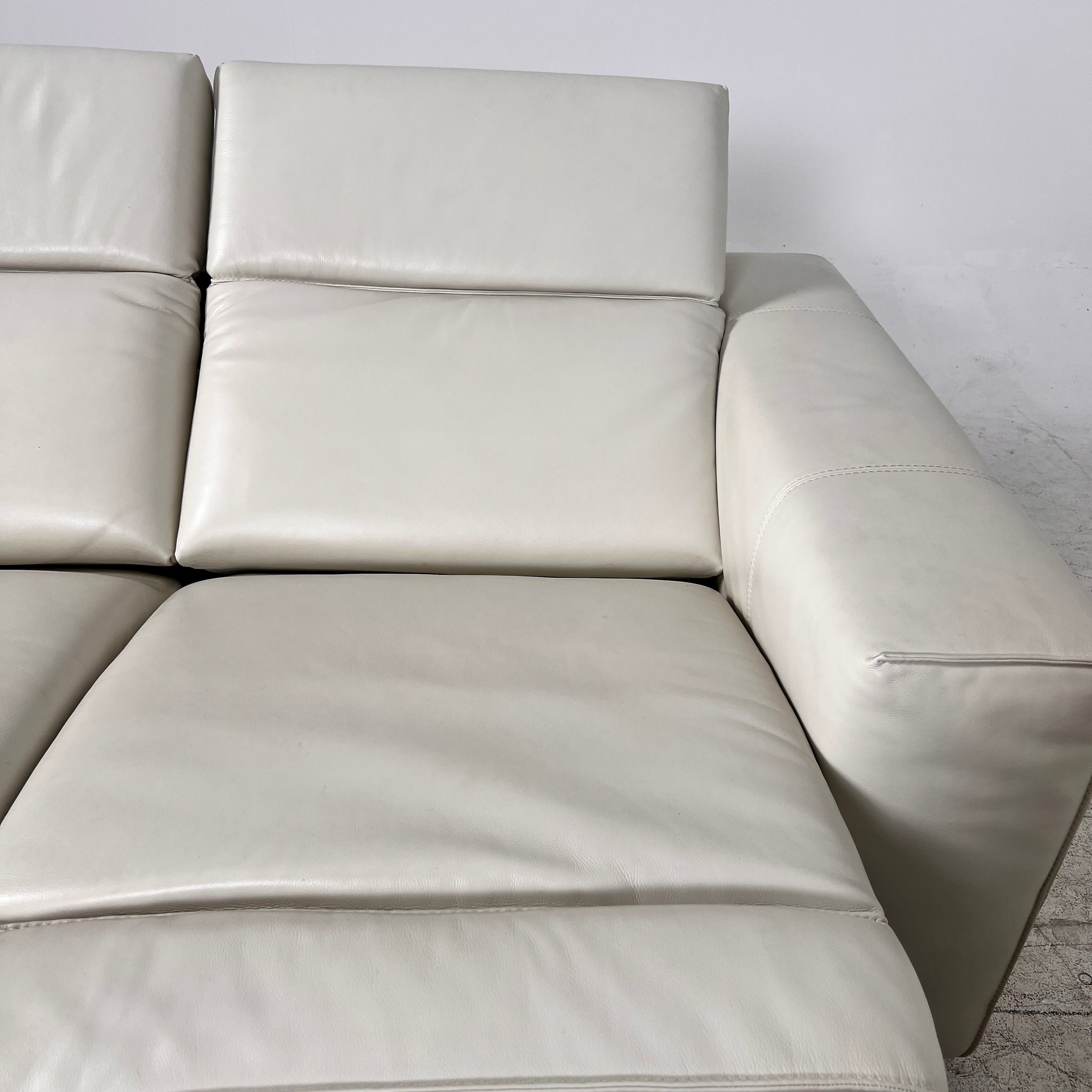 Natuzzi Italia Power Reclining Power Couch Set. 3+2 Electric
