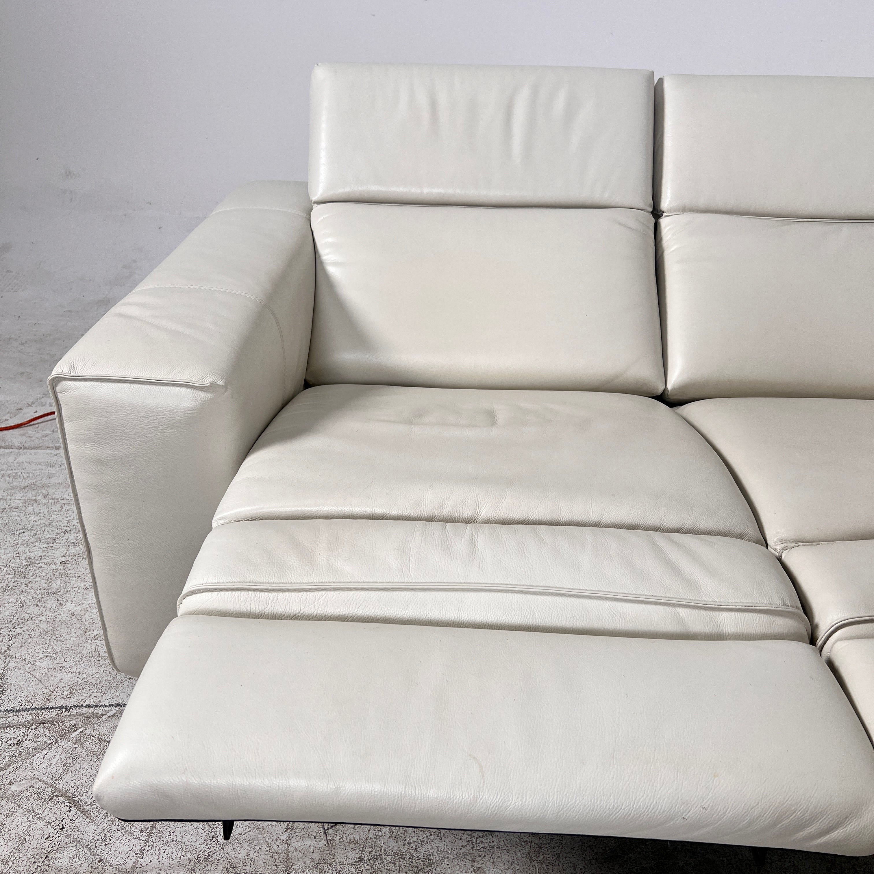 Natuzzi Italia Power Reclining Power Couch Set. 3+2 Electric