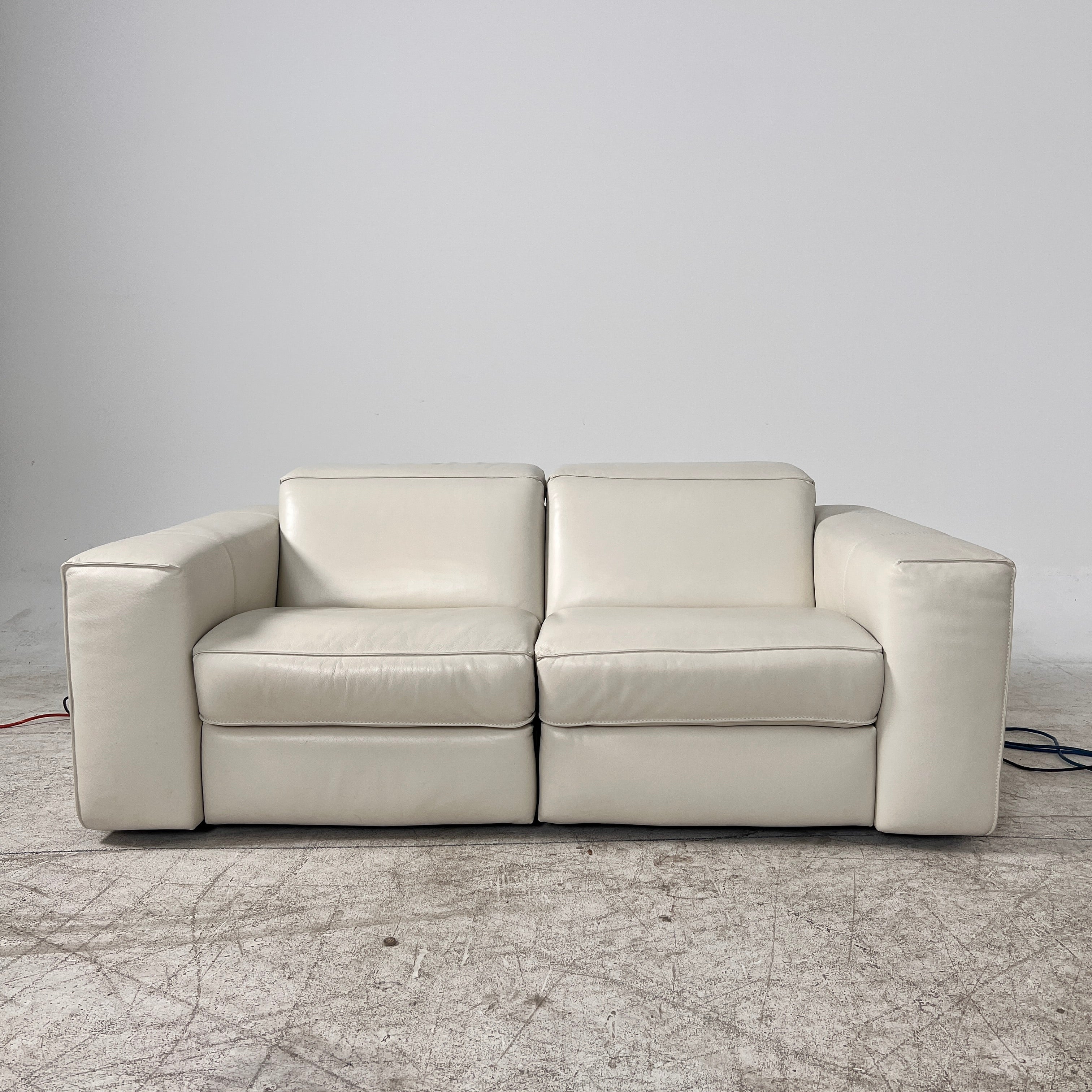 Natuzzi Italia Power Reclining Power Couch Set. 3+2 Electric