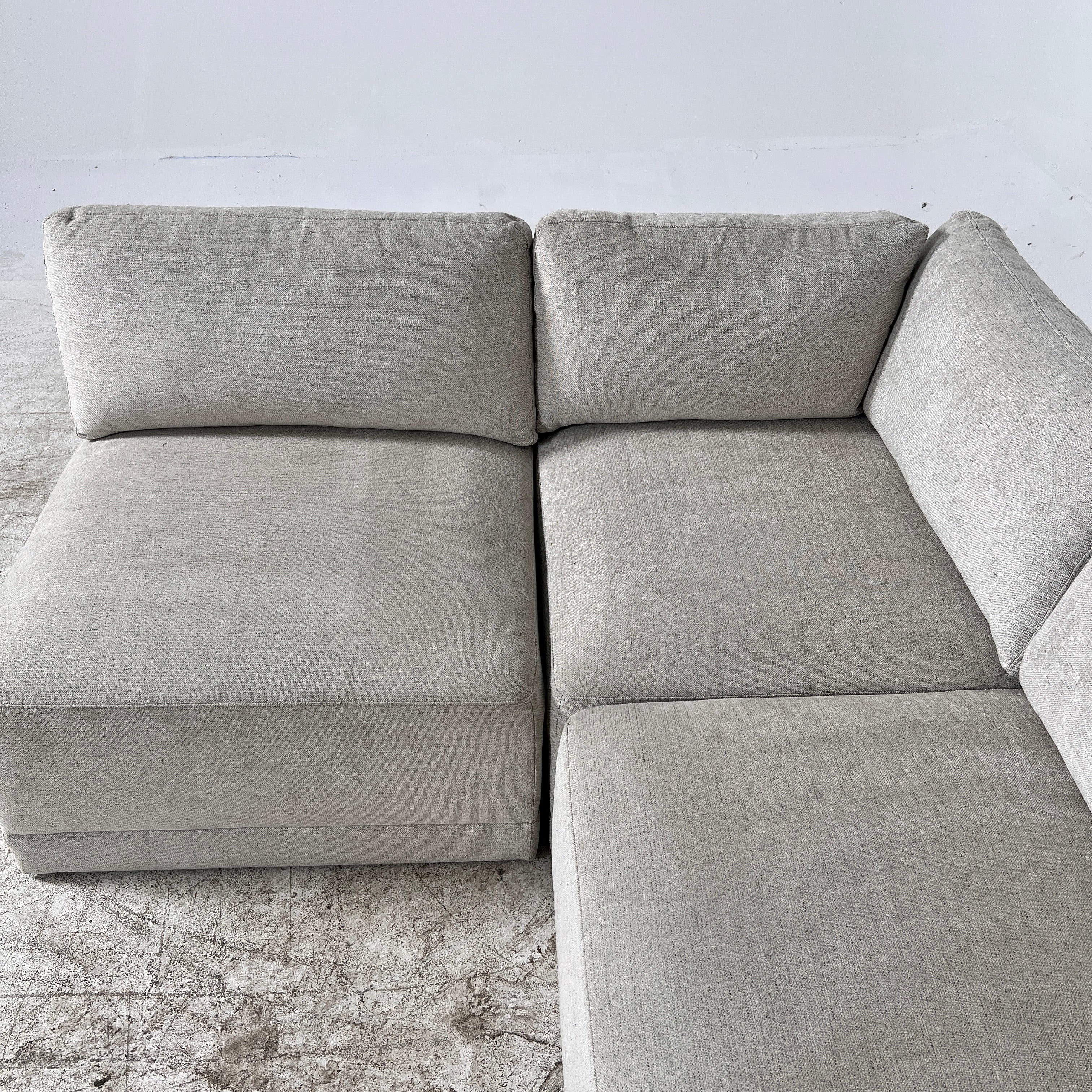 Thomasville 6 piece modular sectional. Reconfigurable L shaped sofa couch. delivery available