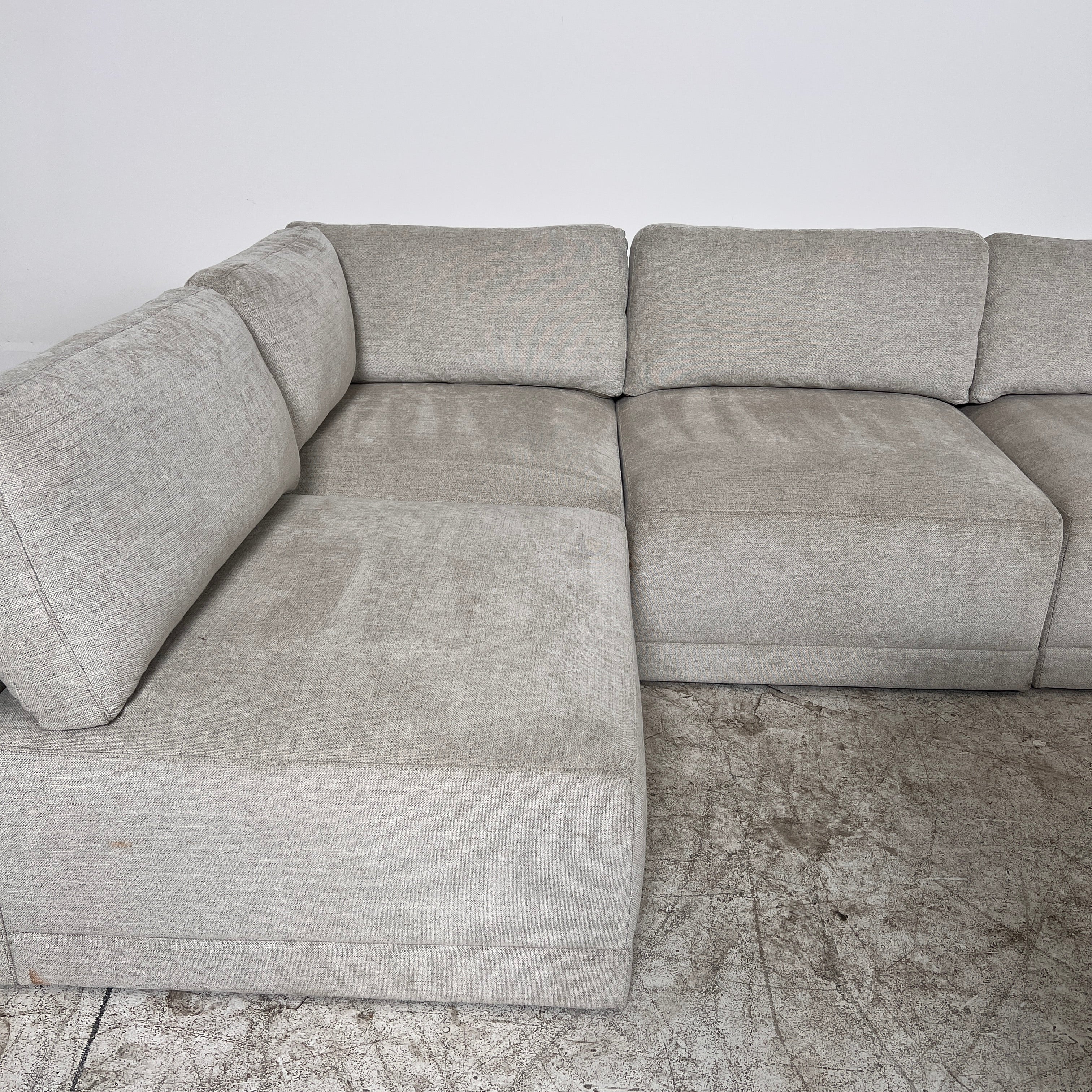 Thomasville 6 piece modular sectional. Reconfigurable L shaped sofa couch. delivery available