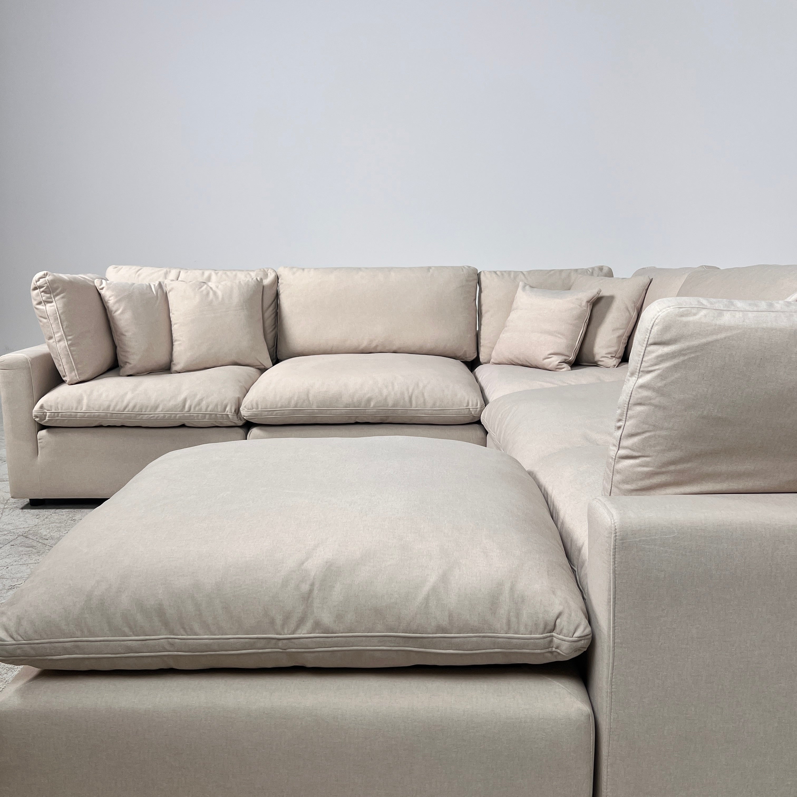 5 piece CasaBella Nessa Modular Sectional