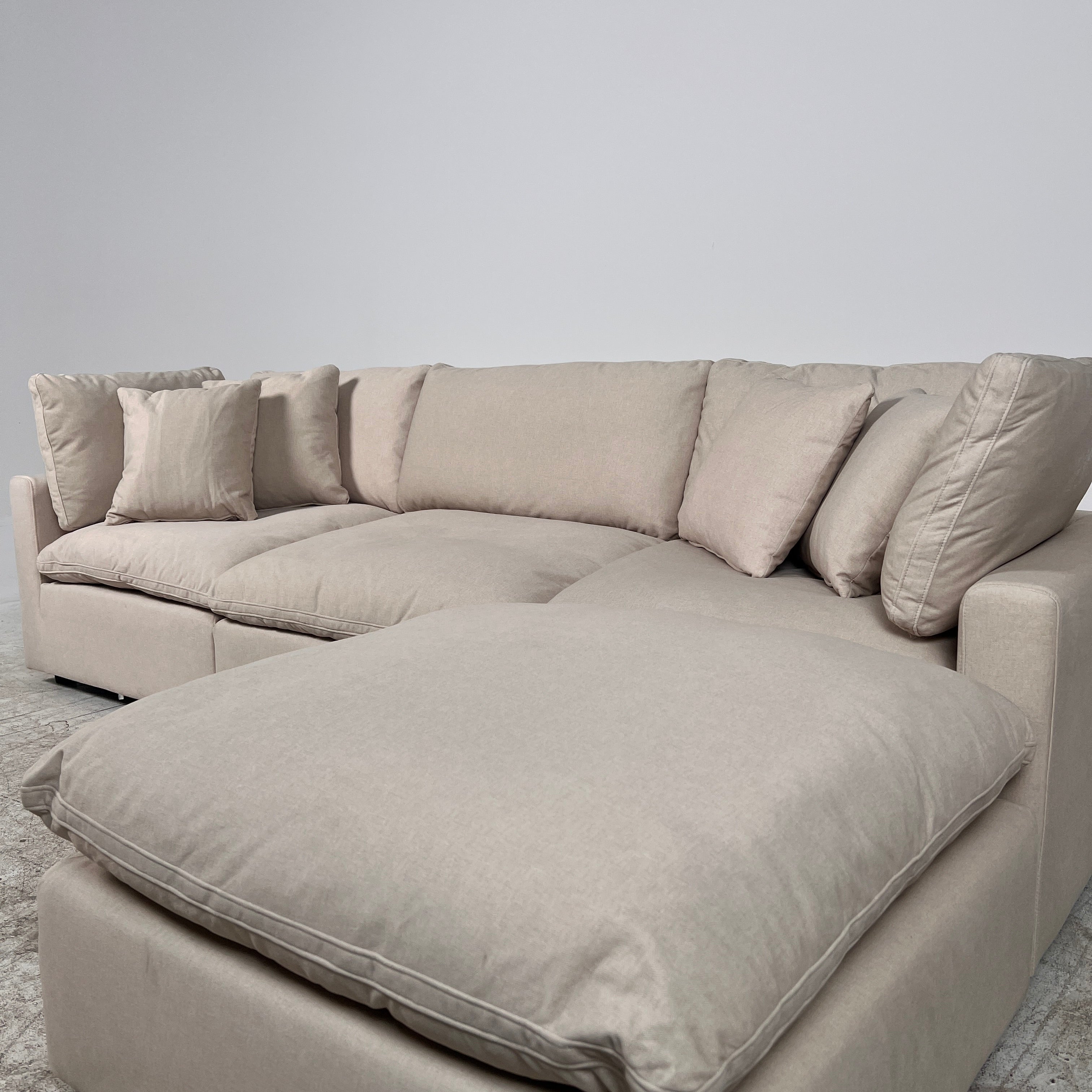 5 piece CasaBella Nessa Modular Sectional