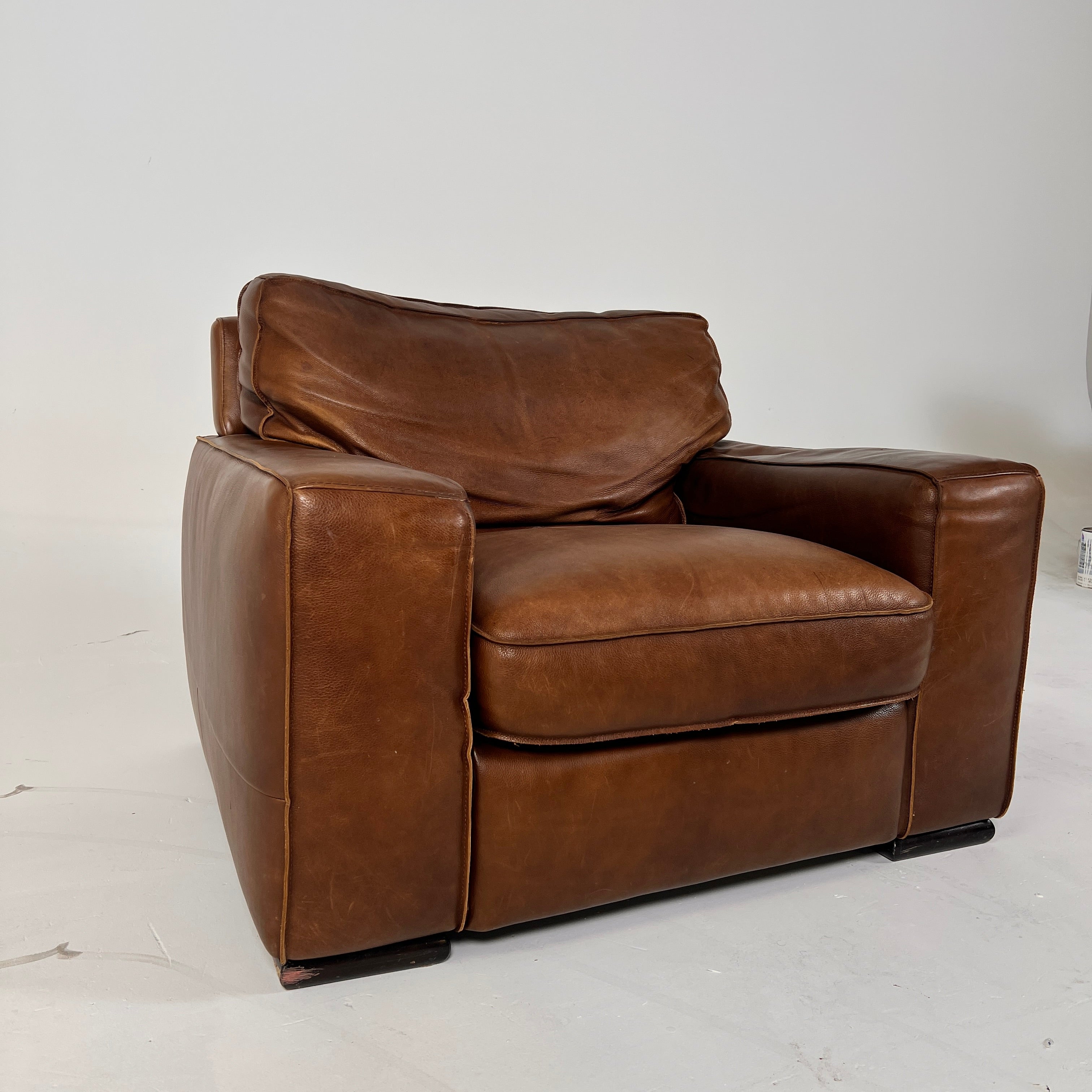 Natuzzi Editions Brown leather armchair. Genuine Leather chair. Delivery available