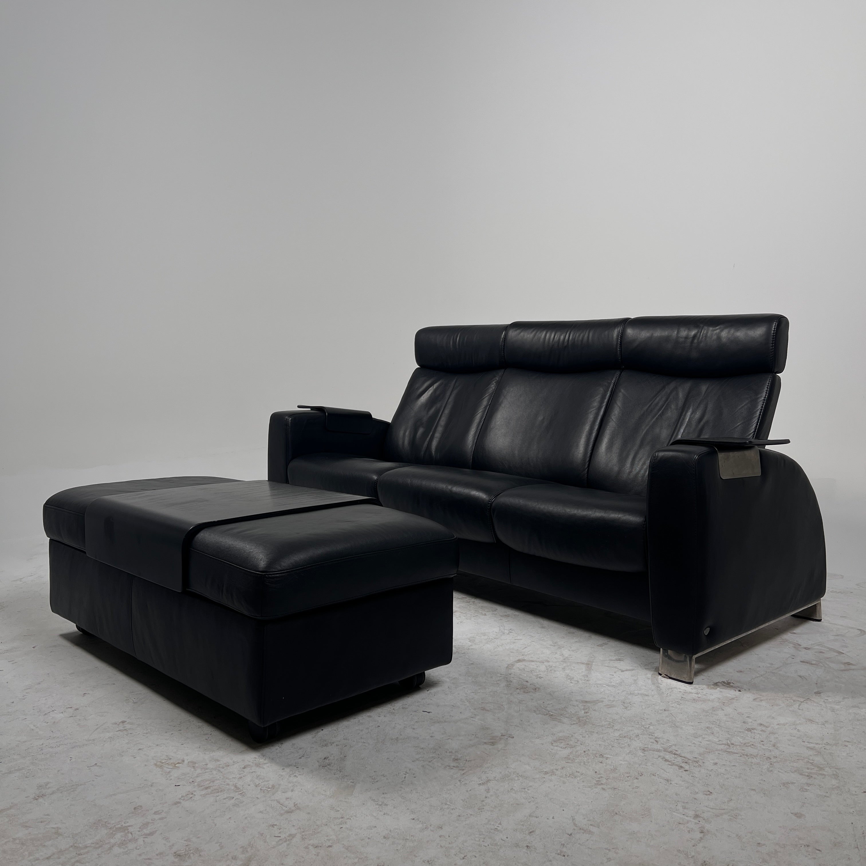 Ekornes Stressless Arion 3 seater sofa + ottoman + trays. Reclining sofa couch. delivery available