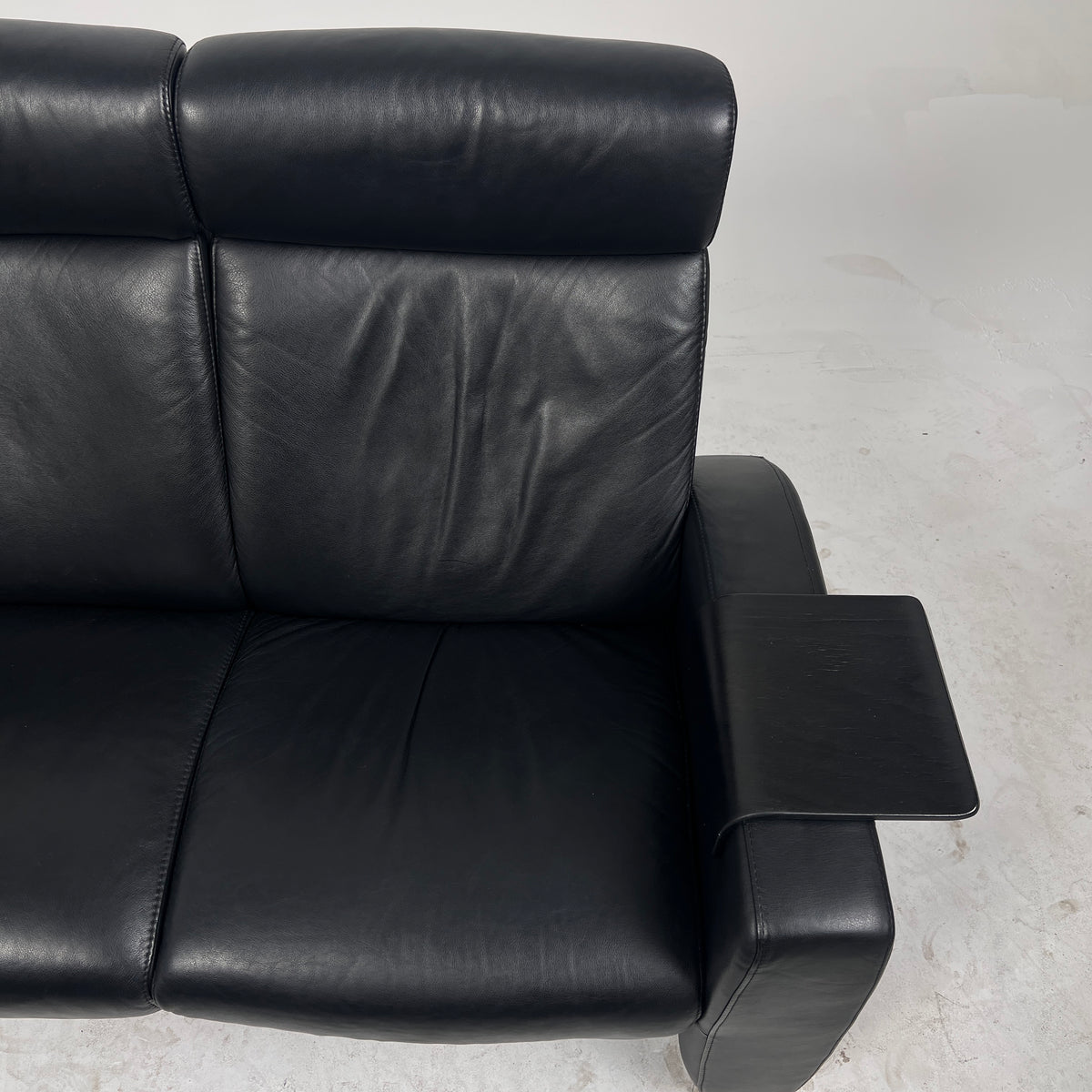 Ekornes Stressless Arion 3 seater sofa + ottoman + trays. Reclining sofa couch. delivery available