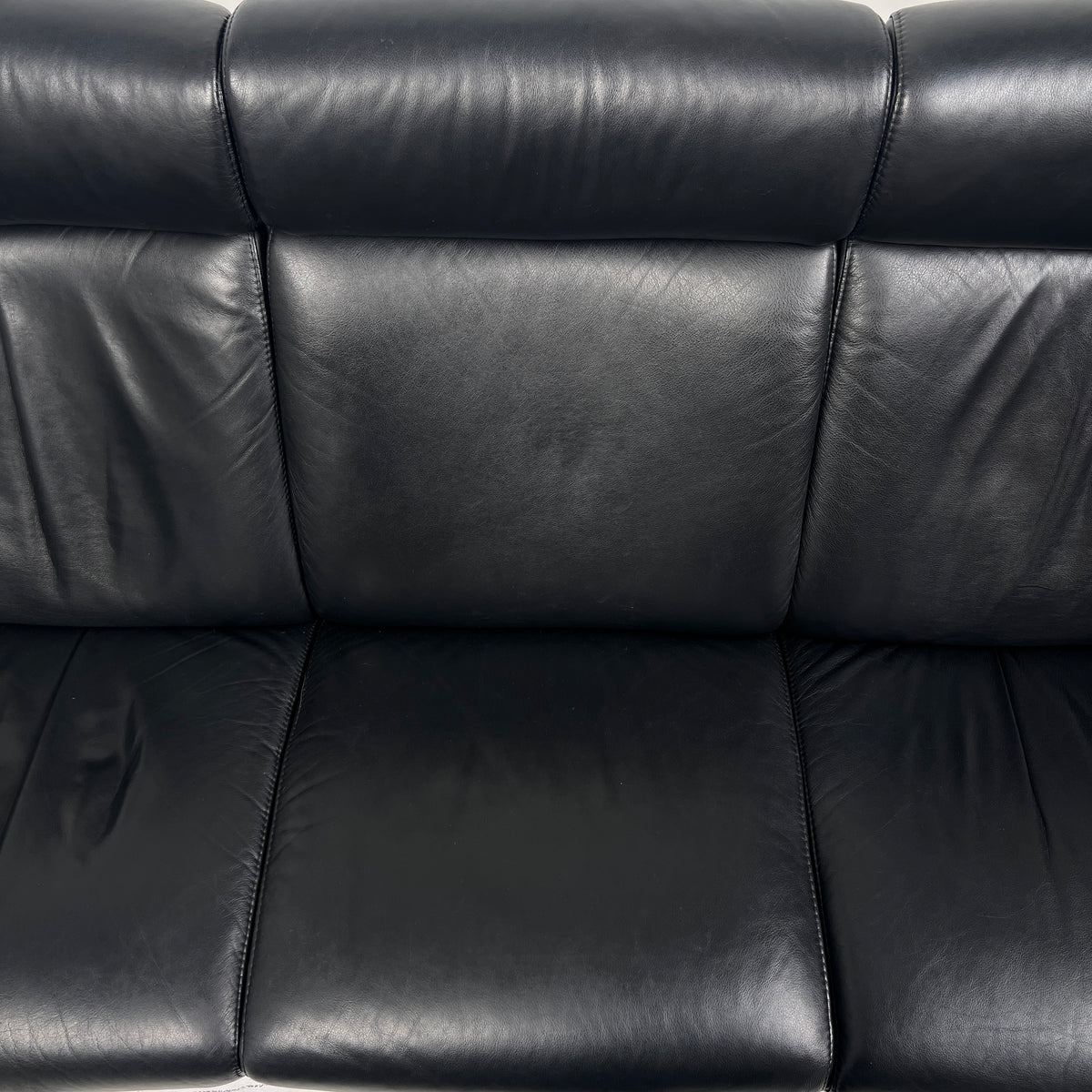 Ekornes Stressless Arion 3 seater sofa + ottoman + trays. Reclining sofa couch. delivery available