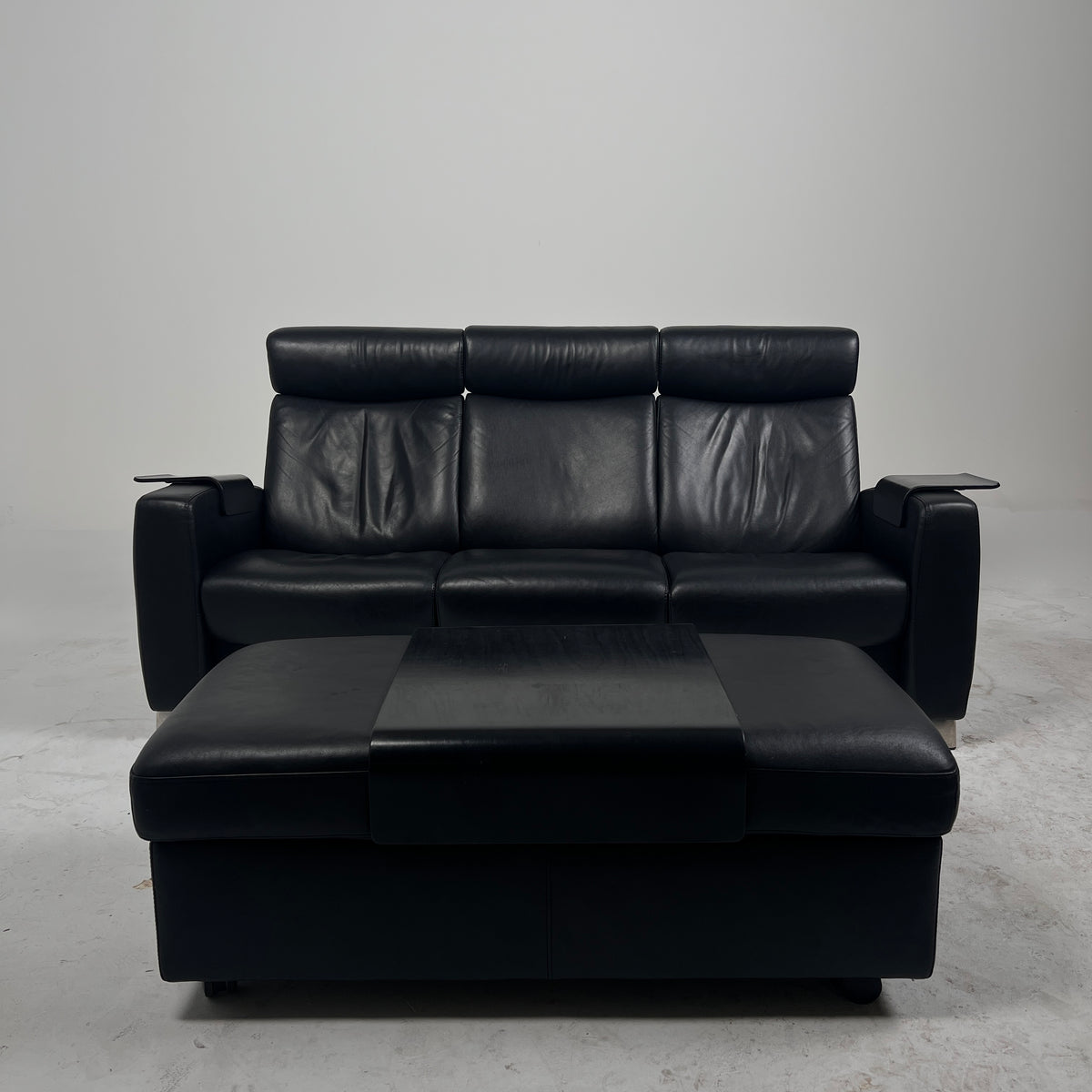 Ekornes Stressless Arion 3 seater sofa + ottoman + trays. Reclining sofa couch. delivery available