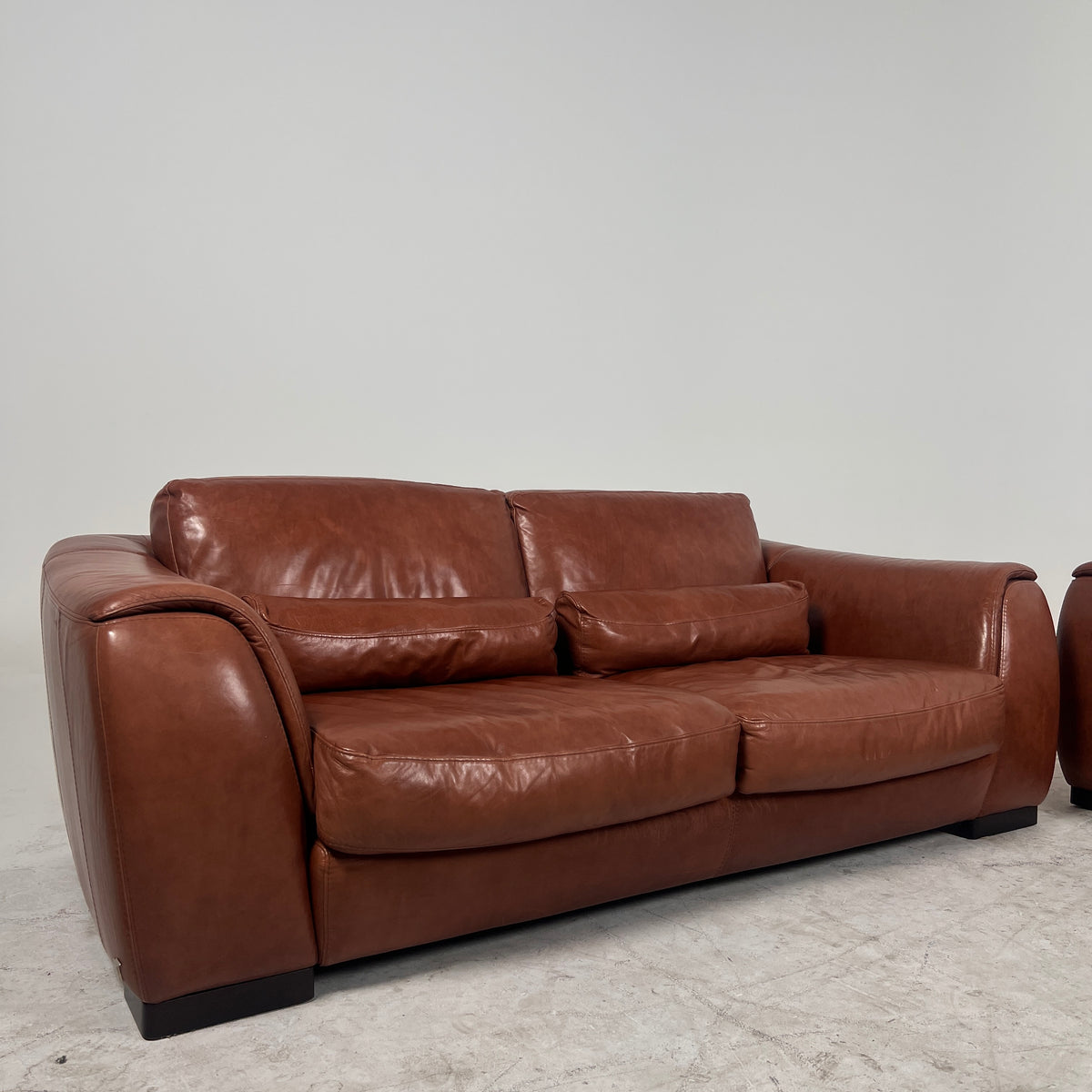 Calia Italia Leather Sofa Set. Aniline leather 3+2 Couch set. Delivery available