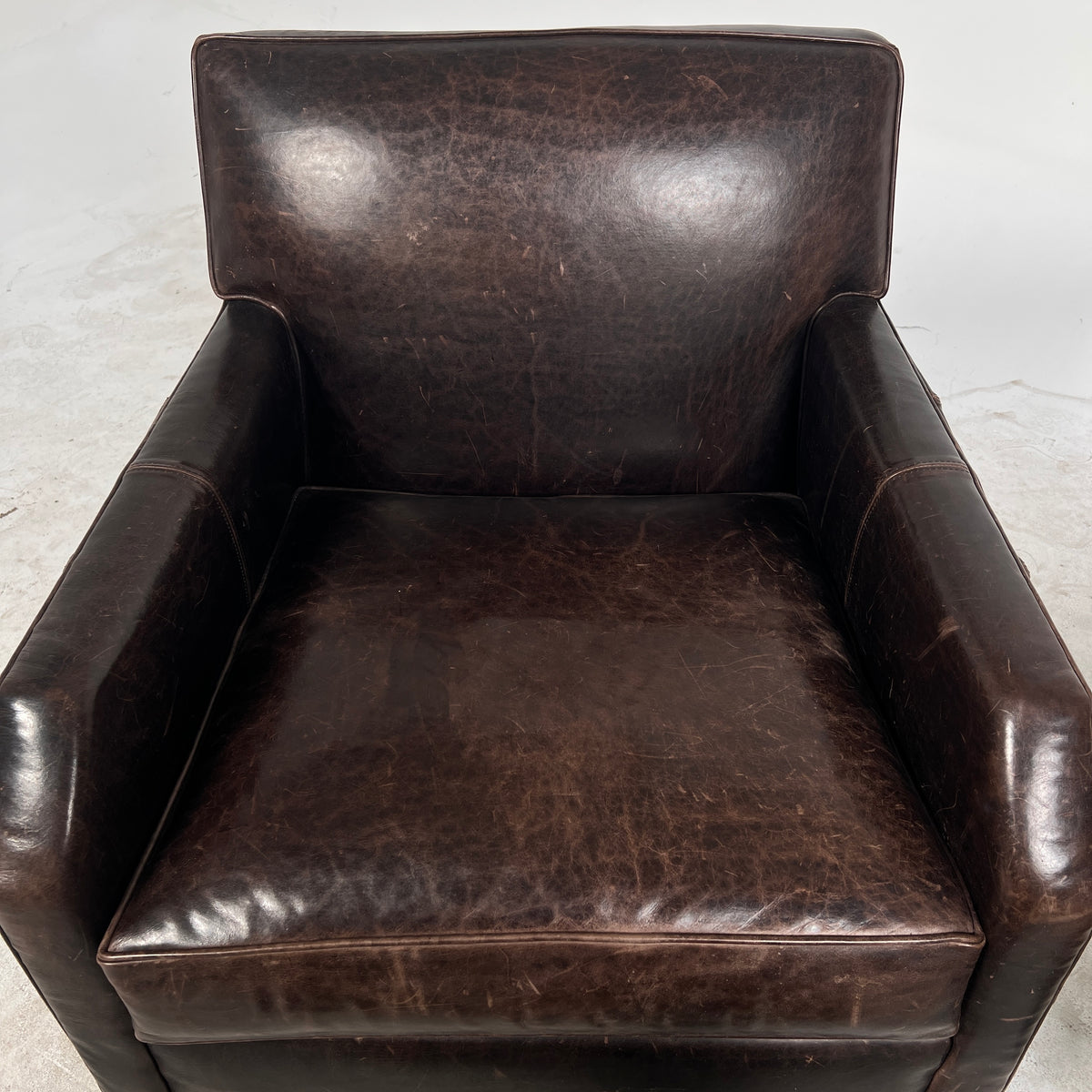 Ethan Allen Distressed leather Club Chairs. MCM Pair of Armchairs. Delivery available