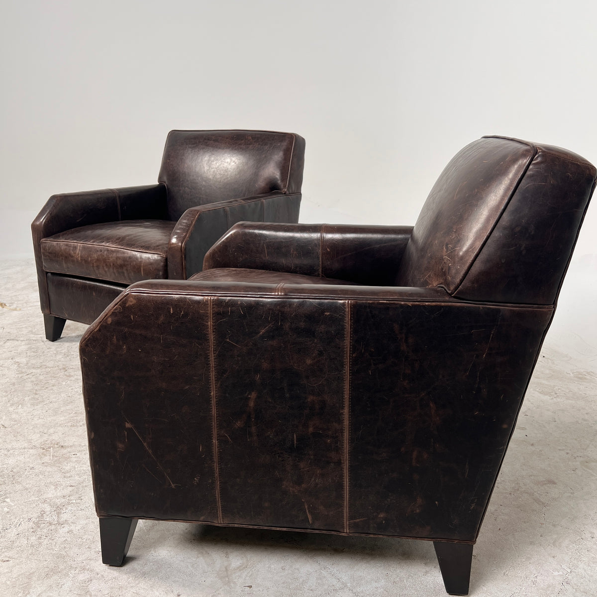 Ethan Allen Distressed leather Club Chairs. MCM Pair of Armchairs. Delivery available