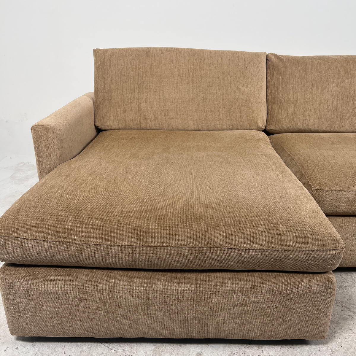 Crate and Barrel Sectional. High end L shaped sofa couch. Delivery available