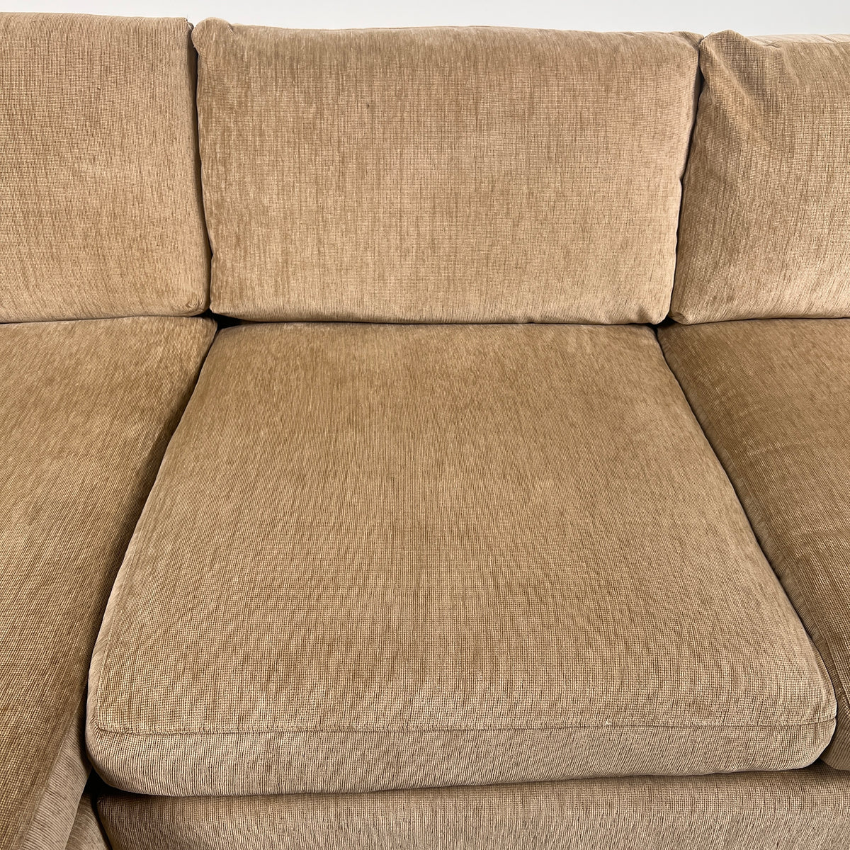 Crate and Barrel Sectional. High end L shaped sofa couch. Delivery available