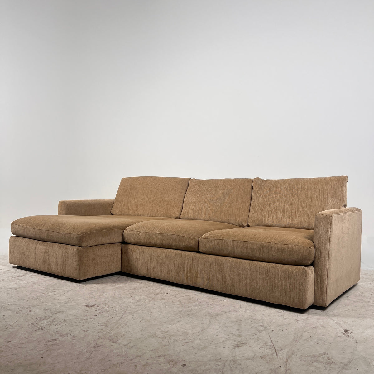 Crate and Barrel Sectional. High end L shaped sofa couch. Delivery available
