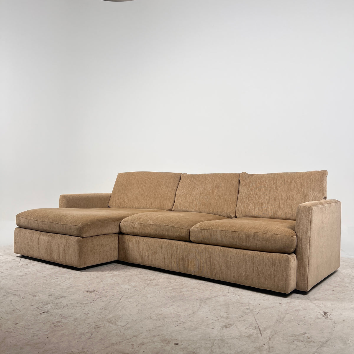 Crate and Barrel Sectional. High end L shaped sofa couch. Delivery available