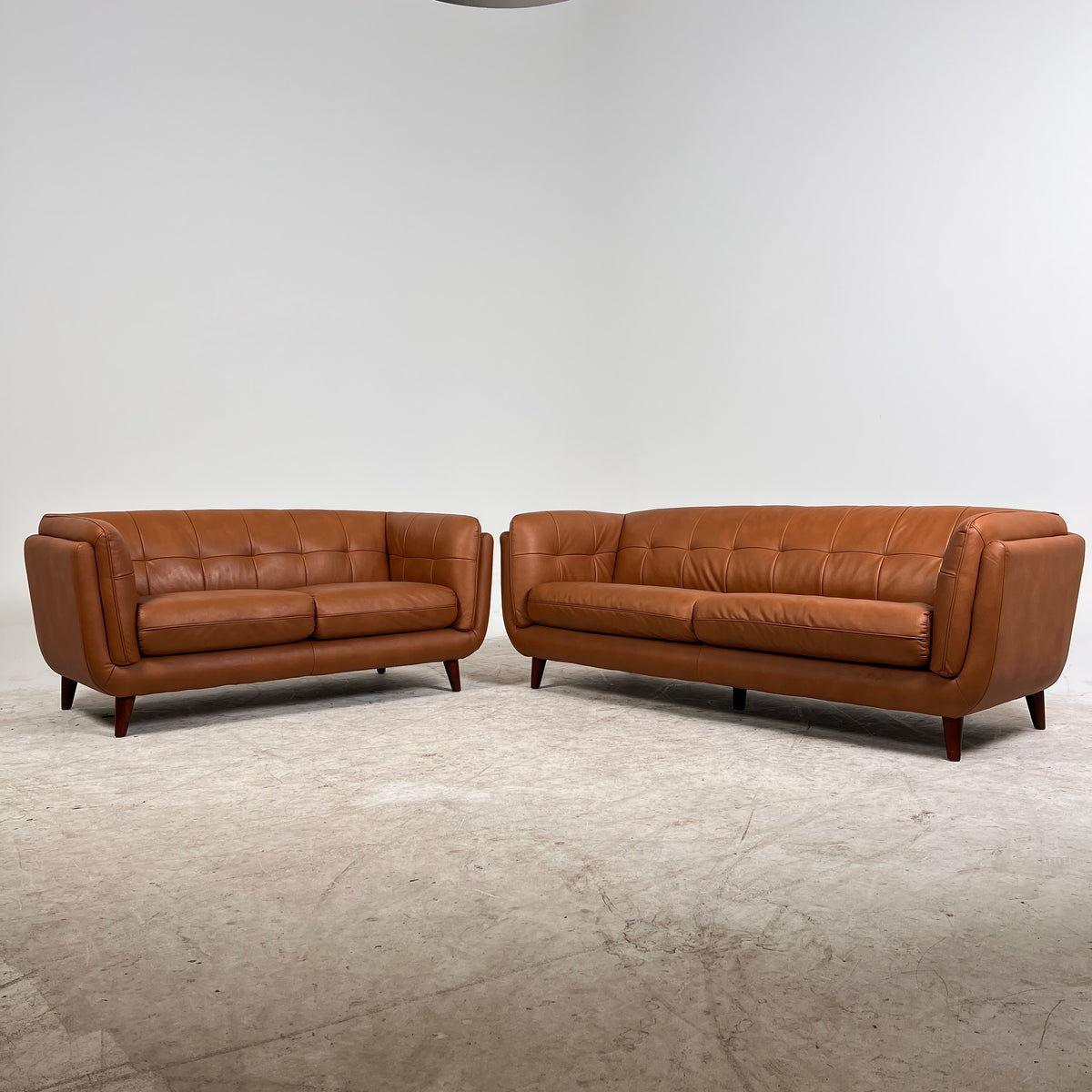 Amax Leather Sofa + couch set. Cognac mcm Leather 3+2 set. Delivery available