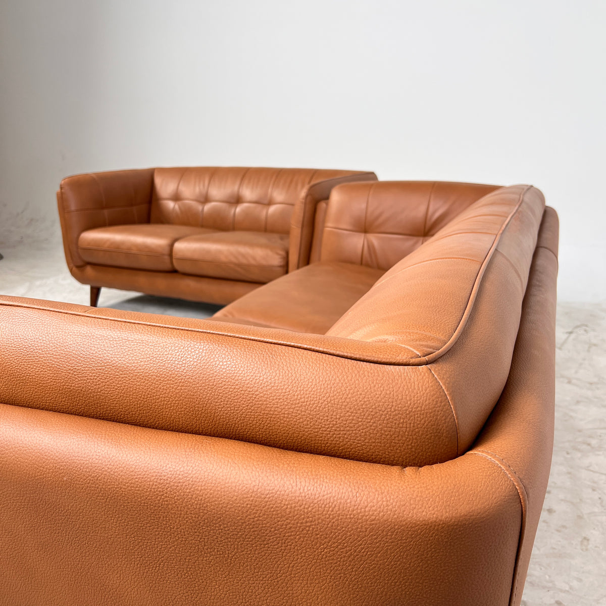 Amax Leather Sofa + couch set. Cognac mcm Leather 3+2 set. Delivery available