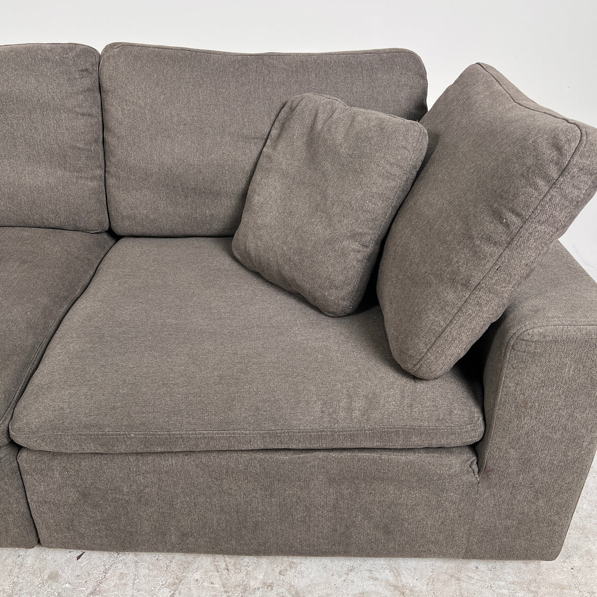 Structube Soft Modular Cloud couch. L shaped sofa couch. Delivery available