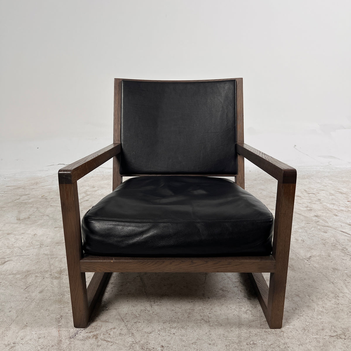 B&B Italia Simplice leather Armchair. High end Decorative chair. Delivery available