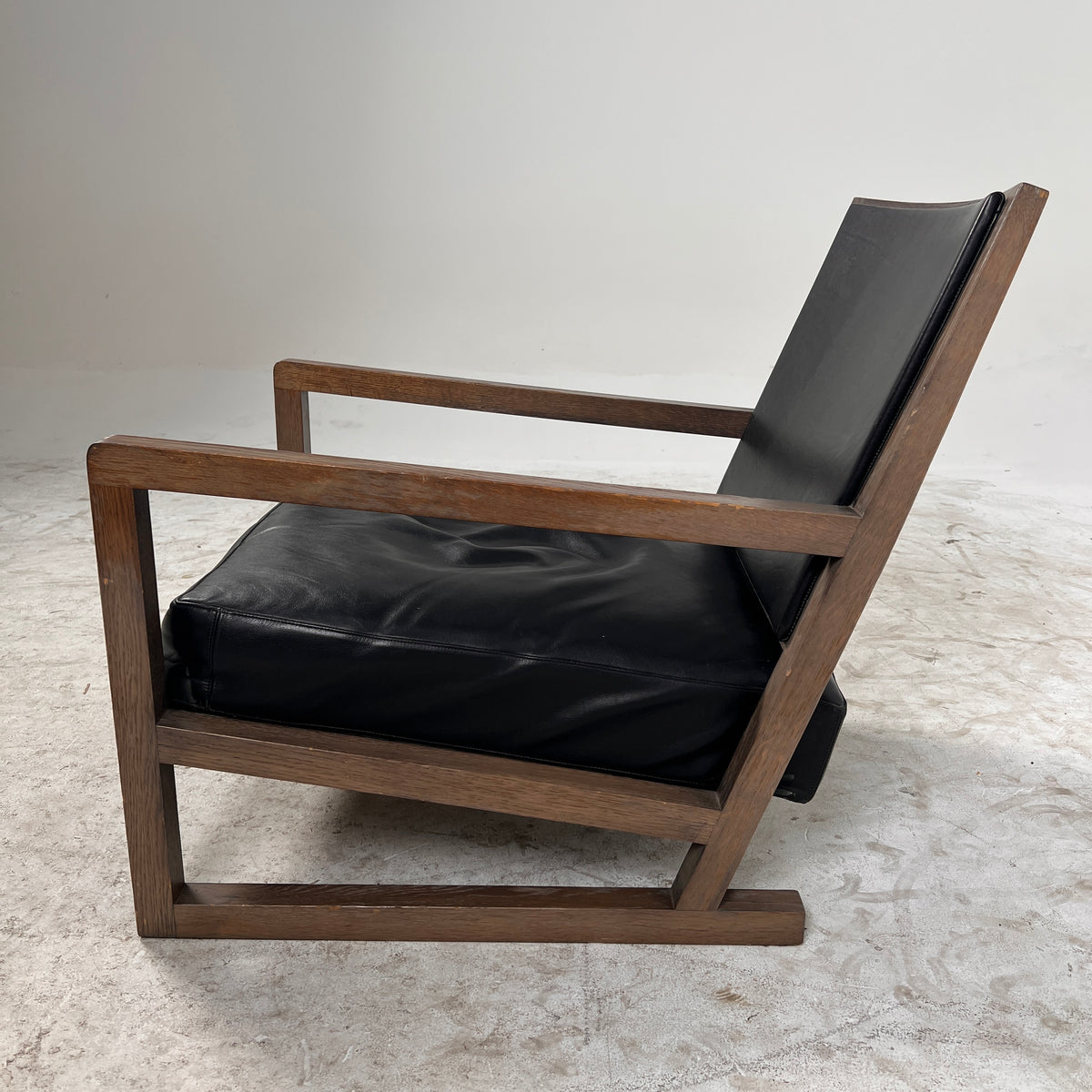 B&B Italia Simplice leather Armchair. High end Decorative chair. Delivery available