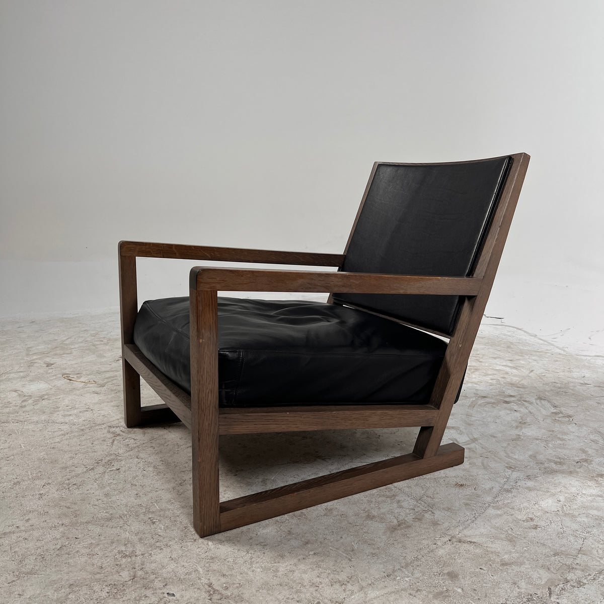 B&B Italia Simplice leather Armchair. High end Decorative chair. Delivery available