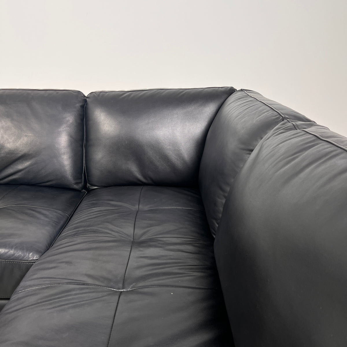 Urban Barn Black Leather Sectional. L shaped Sofa couch. Delivery available