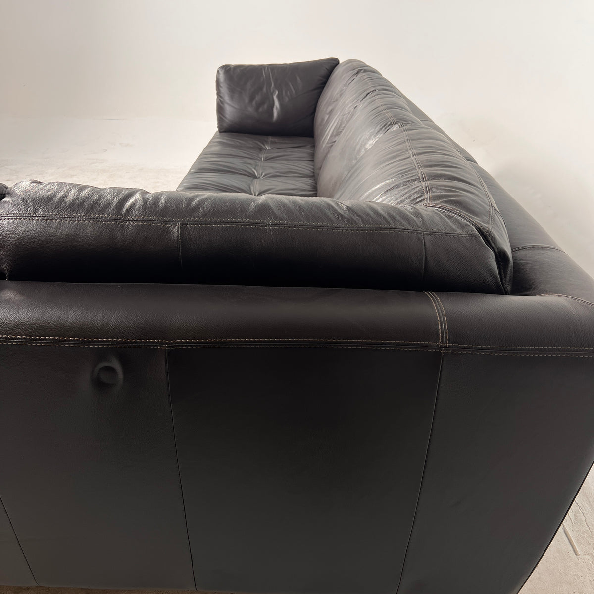 Chateau d'ax Leather Sectional. Italian L shaped sofa couch. Delivery available