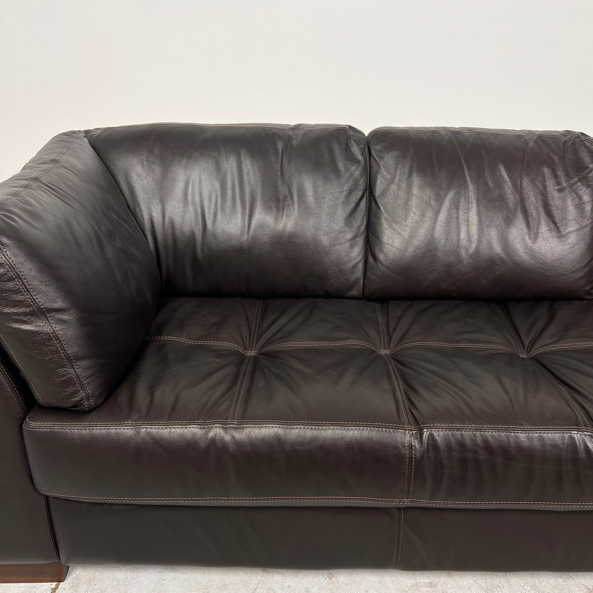 Chateau d'ax Leather Sectional. Italian L shaped sofa couch. Delivery available
