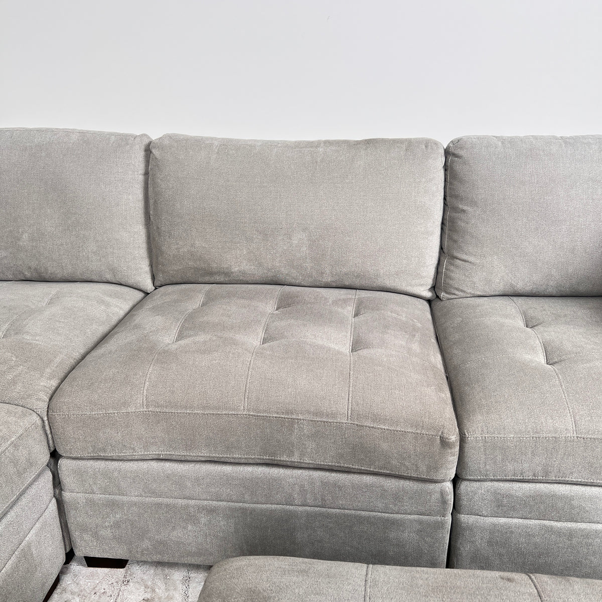 Thomasville 6 piece Sectional. Modular L shaped sofa couch. Delivery available
