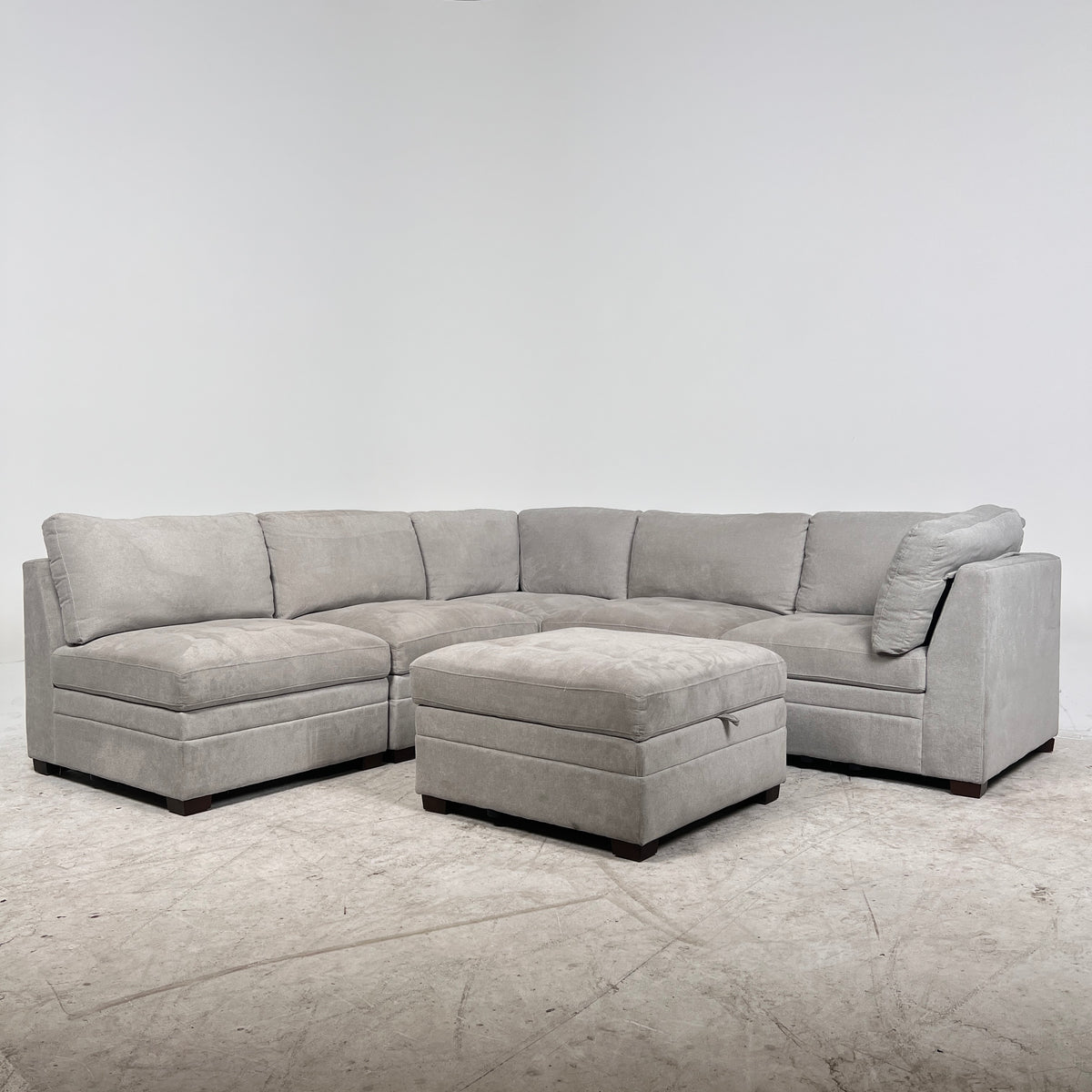 Thomasville 6 piece Sectional. Modular L shaped sofa couch. Delivery available