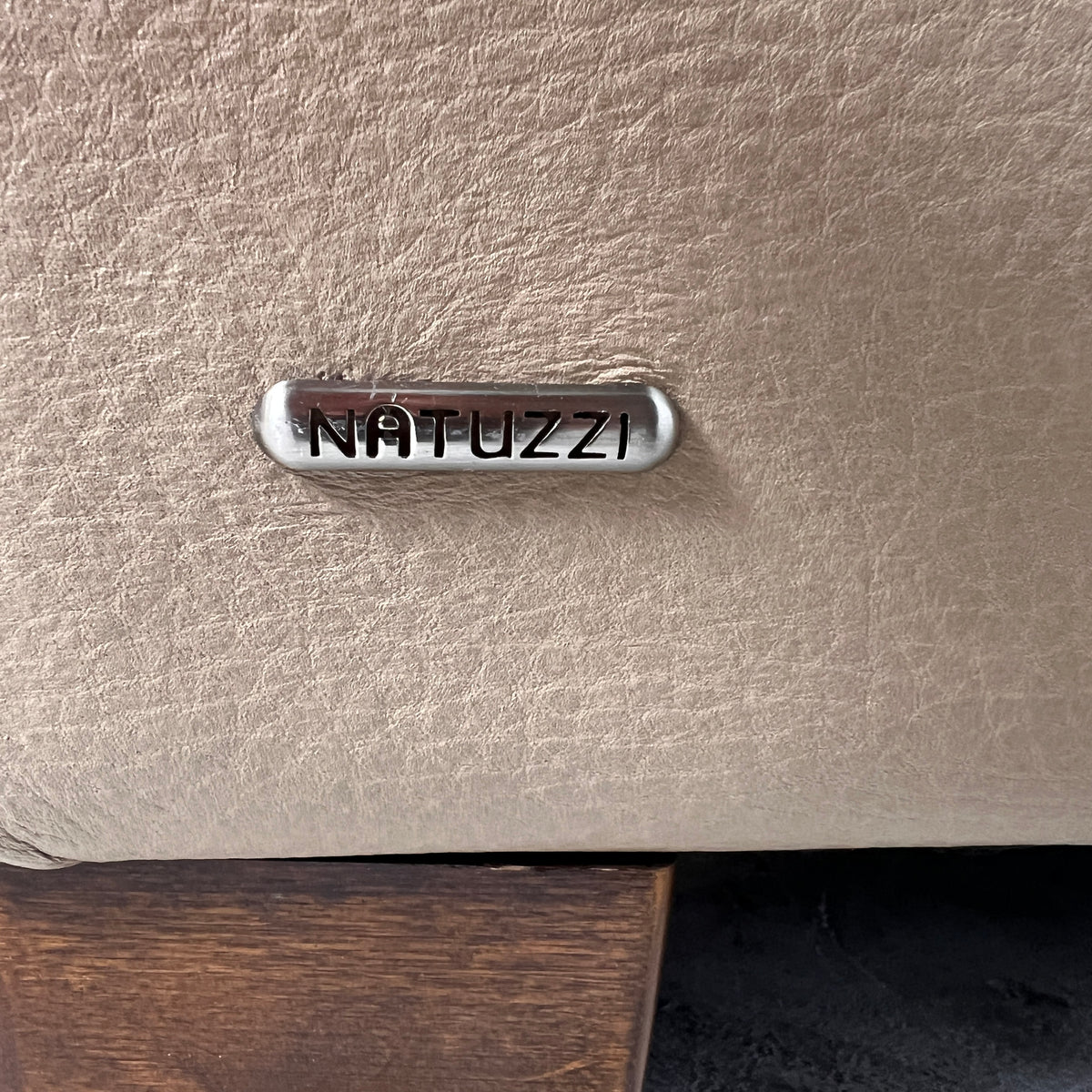 Natuzzi Full Grain leather Sofa set. 3+2 Tan couch + loveseat. Delivery available
