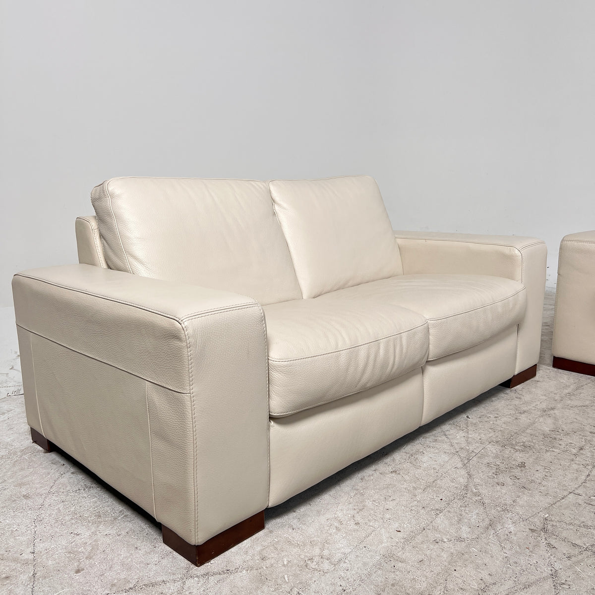 Natuzzi Editions Sofa set. 3+2 couch + loveseat set. delivery available