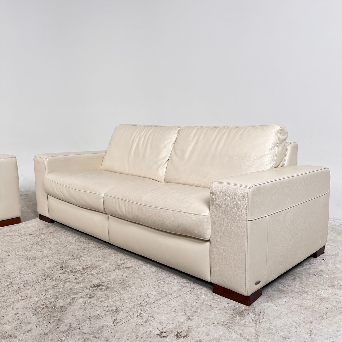 Natuzzi Editions Sofa set. 3+2 couch + loveseat set. delivery available
