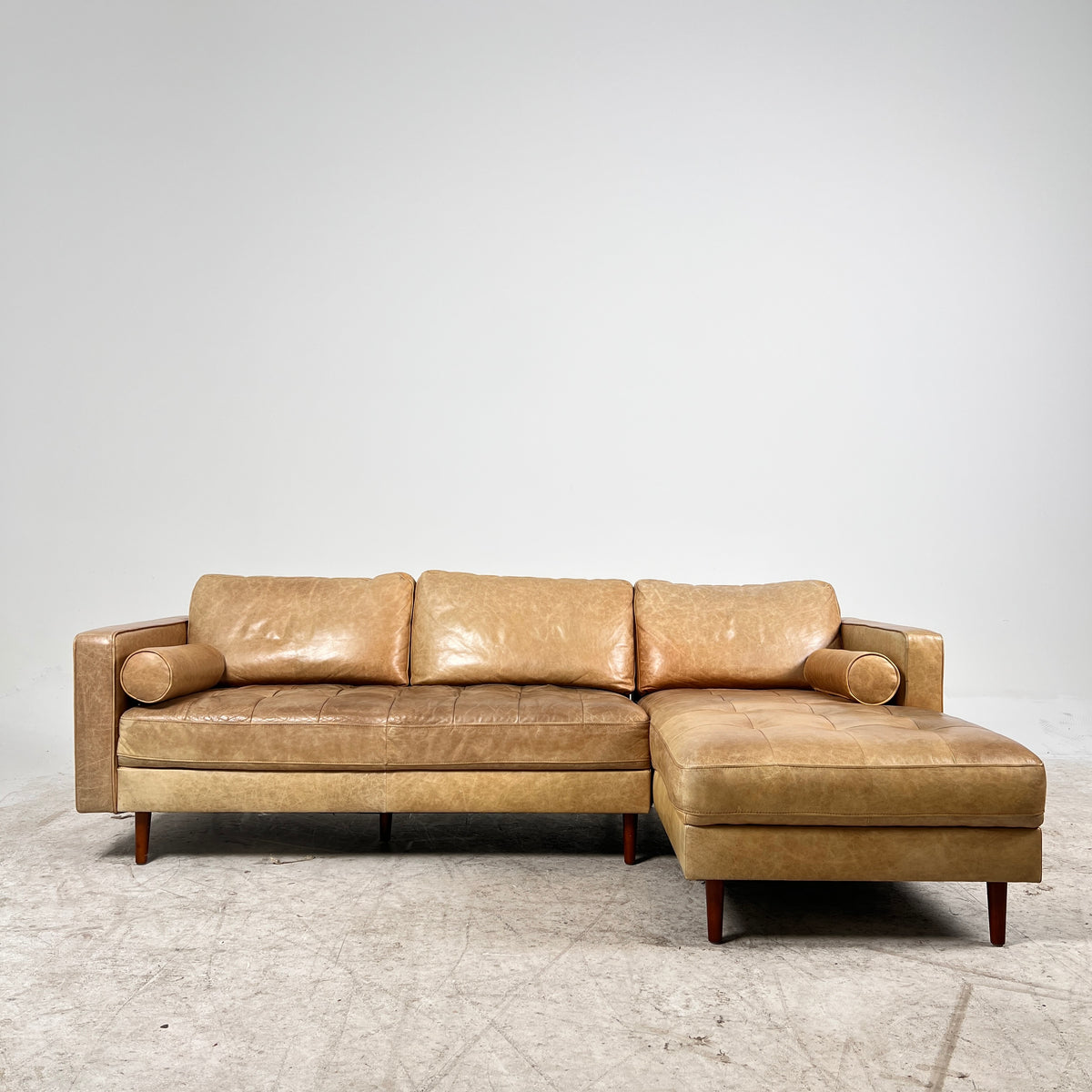 Structube kinsey Sectional. leather L shaped Sofa Couch. Delivery available